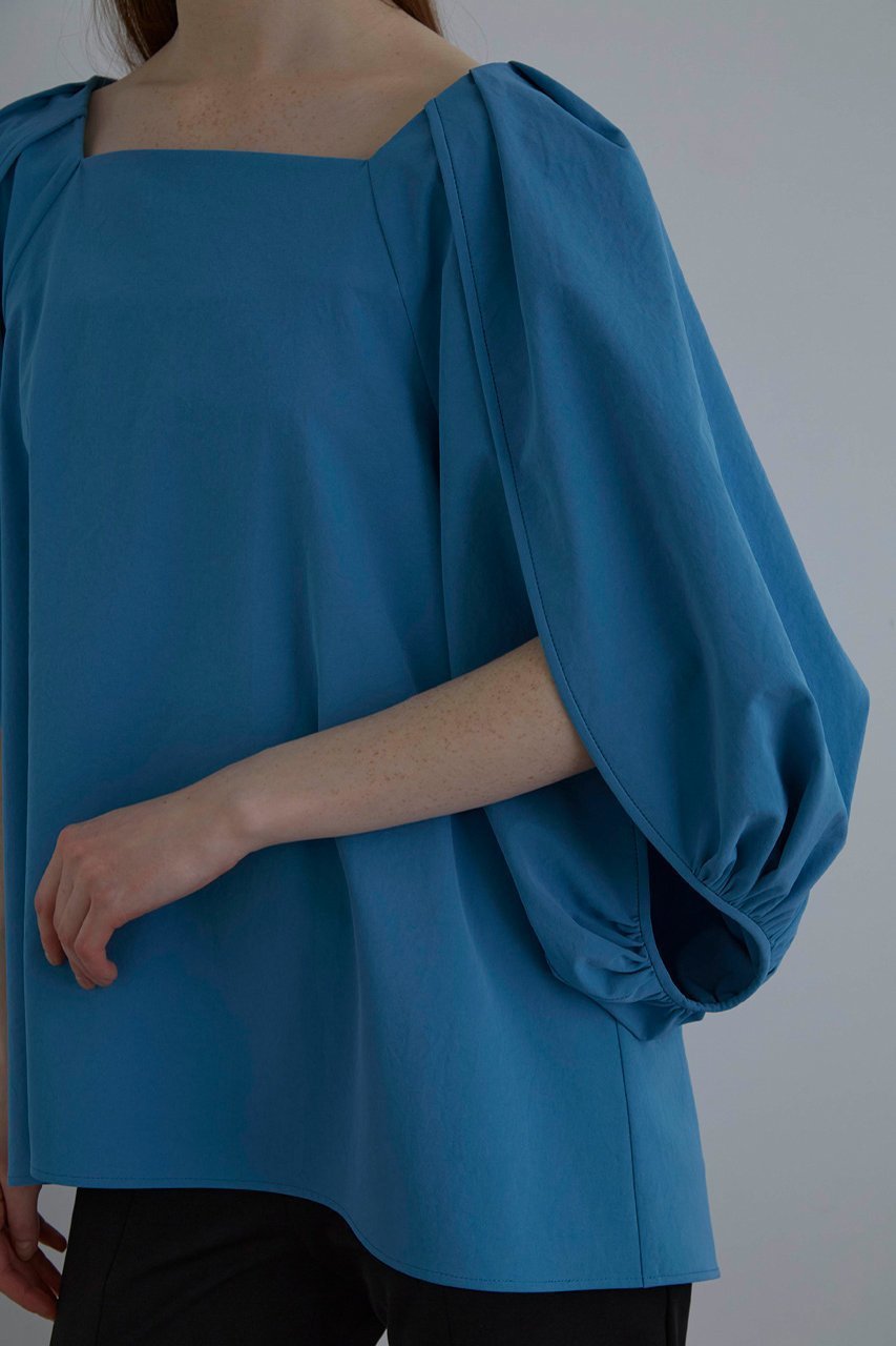 【ル フィル/LE PHIL】のドライストレッチペタルスリーブブラウス 人気、トレンドファッション・服の通販 founy(ファニー) 　ファッション　Fashion　レディースファッション　Fashion for Women　トップス・カットソー　Cut & Sew Tops　シャツ・ブラウス・オフィスカジュアル　Elegant Blouses & Button-Ups　ショート　Short, Short Length　シンプル　Simple, Minimal　スクエア　Square, Square Shape　ストレッチ　Stretch, Stretchy Fabric　スリット　Slit, Slit Detail　スリーブ　Sleeve, Long Sleeve / Short Sleeve　ツイル　Twist, Twisted Detail　デコルテ　Décolleté, Neckline　フェミニン　Feminine, Girly　吸水　Absorbent, Quick-Dry　夏　Summer　other-3|ID: prp329100003921340 ipo3291000000035476671