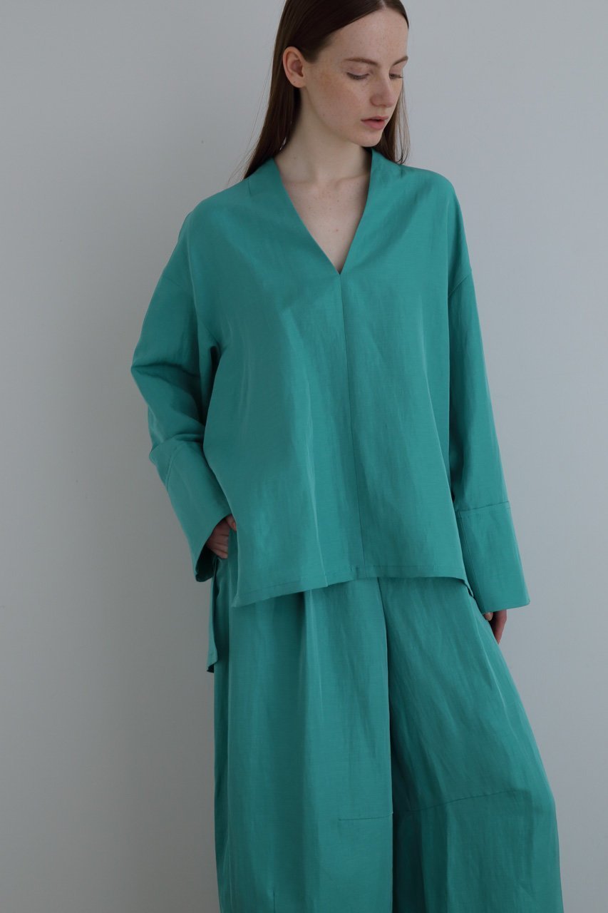 【ル フィル/LE PHIL】のリネンセルロースVネックブラウス 人気、トレンドファッション・服の通販 founy(ファニー) 　ファッション　Fashion　レディースファッション　Ladies' Fashion Online　トップス・カットソー　Tops/Tshirt　シャツ/ブラウス　Shirts/Blouses　Vネック　V-Neck　おすすめ　Recommend　カフス　Cuffs　シンプル　Simple　スリーブ　Sleeve　セットアップ　Set Up　ドレープ　Drape　パターン　Pattern　ボトム　Bottom　ミックス　Mix　リネン　Linen　ロング　Long　エレガント 上品　Elegant　再入荷　Restock/Back In Stock/Re Arrival　other-3|ID: prp329100003921343 ipo3291000000032684242