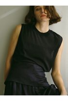 【エトレトウキョウ/ETRE TOKYO】のノースリーブシアープルオーバー 人気、トレンドファッション・服の通販 founy(ファニー) ファッション Fashion レディースファッション Fashion for Women トップス・カットソー Cut & Sew Tops キャミソール&ノースリーブ Camisoles & Sleeveless Tops シャツ・ブラウス・オフィスカジュアル Elegant Blouses & Button-Ups ロングTシャツ・Tシャツ Longline T-Shirts & Tees カジュアルプルオーバー・ニットトップス Pullovers & Knit Tops / Casual Pullovers カットソー・ベーシックTシャツ Cut-and-Sewn Tops / Stretch Tees & Basics キャミソール Camisole, Spaghetti Strap Top タンク Tank Top, Sleeveless Top トレンド Trend, Trending Now ドッキング Docking, Mixed Material リラックス Relax, Relaxed Fit thumbnail ネイビー|ID: prp329100003922304 ipo3291000000035935488