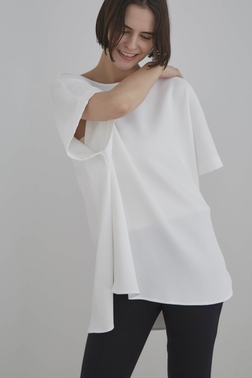【ル フィル/LE PHIL】のテックワッフルトップス 人気、トレンドファッション・服の通販 founy(ファニー) 　ファッション　Fashion　レディースファッション　Fashion for Women　トップス・カットソー　Cut & Sew Tops　シャツ・ブラウス・オフィスカジュアル　Elegant Blouses & Button-Ups　ロングTシャツ・Tシャツ　Longline T-Shirts & Tees　カットソー・ベーシックTシャツ　Cut-and-Sewn Tops / Stretch Tees & Basics　ショート　Short, Short Length　スリット　Slit, Slit Detail　スリーブ　Sleeve, Long Sleeve / Short Sleeve　パターン　Pattern, Design Print　ワッフル　Waffle, Waffle Knit　other-7|ID: prp329100003922310 ipo3291000000032835822