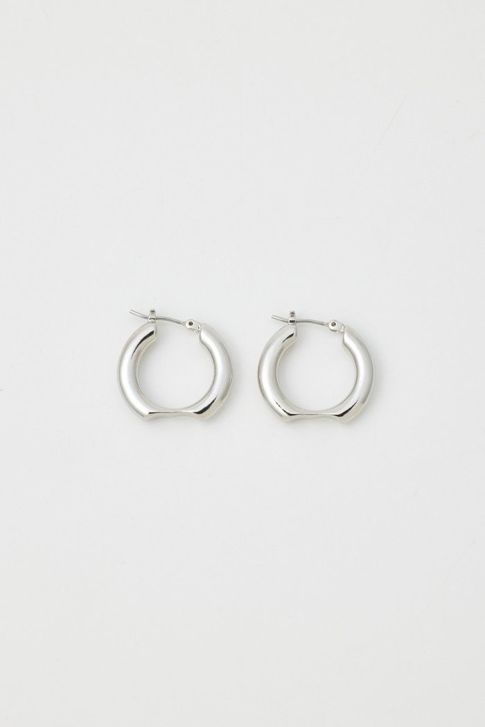 【エンフォルド/ENFOLD】のWave フープピアス インテリア・キッズ・メンズ・レディースファッション・服の通販 founy(ファニー) https://founy.com/ ファッション Fashion レディースファッション Fashion for Women ジュエリー Jewelry ファッションリング Fashion Rings イヤリング・フープ・ドロップタイプ Hoop, Drop & Clip Earrings アクセサリー Fashion Accessories イヤリング Earrings フープ Hoop, Hoop Earrings 今季 This Season, Current Season 夏 Summer |ID: prp329100003925762 ipo3291000000036026874