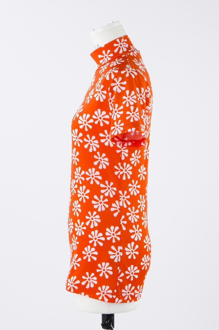 【エンフォルド/ENFOLD】のWave flower スタンドネックコンパクト T/SH Tシャツ 人気、トレンドファッション・服の通販 founy(ファニー) ファッション Fashion レディースファッション Fashion for Women トップス・カットソー Cut & Sew Tops シャツ・ブラウス・オフィスカジュアル Elegant Blouses & Button-Ups ロングTシャツ・Tシャツ Longline T-Shirts & Tees カットソー・ベーシックTシャツ Cut-and-Sewn Tops / Stretch Tees & Basics コンパクト Compact, Small Size ショート Short, Short Length シンプル Simple, Minimal スリーブ Sleeve, Long Sleeve / Short Sleeve プリント Print, Printed Pattern 今季 This Season, Current Season 夏 Summer other-2|ID: prp329100003925764 ipo3291000000032941608