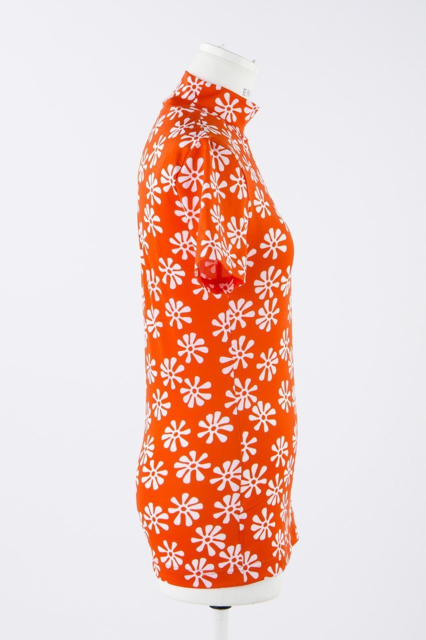 【エンフォルド/ENFOLD】のWave flower スタンドネックコンパクト T/SH Tシャツ 人気、トレンドファッション・服の通販 founy(ファニー) ファッション Fashion レディースファッション Fashion for Women トップス・カットソー Cut & Sew Tops シャツ・ブラウス・オフィスカジュアル Elegant Blouses & Button-Ups ロングTシャツ・Tシャツ Longline T-Shirts & Tees カットソー・ベーシックTシャツ Cut-and-Sewn Tops / Stretch Tees & Basics コンパクト Compact, Small Size ショート Short, Short Length シンプル Simple, Minimal スリーブ Sleeve, Long Sleeve / Short Sleeve プリント Print, Printed Pattern 今季 This Season, Current Season 夏 Summer other-4|ID: prp329100003925764 ipo3291000000032941624