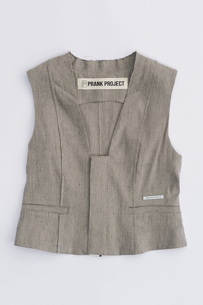 【プランク プロジェクト/PRANK PROJECT】のコンパクトタキシードジレ / Compact Tuxedo Gilet インテリア・キッズ・メンズ・レディースファッション・服の通販 founy(ファニー) https://founy.com/ ファッション Fashion レディースファッション WOMEN アウター Coat Outerwear ジャケット Jackets おすすめ Recommend インナー Inner ジャケット Jacket ストレッチ Stretch セットアップ Set Up ノースリーブ No Sleeve フロント Front ベスト Vest リネン Linen エレガント 上品 Elegant 軽量 Lightweight |ID: prp329100003925796 ipo3291000000029771170