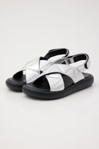 【スタッカート/STACCATO】のボニークロスライトフラットサンダル 人気、トレンドファッション・服の通販 founy(ファニー) ファッション Fashion レディースファッション Fashion for Women キルティング Quilted, Quilting サンダル Sandals, Summer Shoes ソックス Socks, Hosiery トライアングル Triangle, Triangular Shape フィット Fit, Slim Fit thumbnail シルバー|ID: prp329100003925820 ipo3291000000034940644