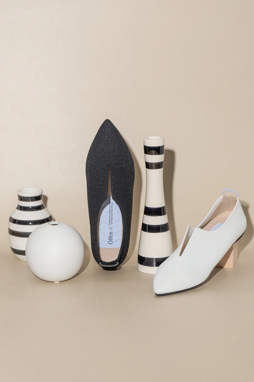 【オッフェン/Offen】のpointed-SLIT SIMP 人気、トレンドファッション・服の通販 founy(ファニー) 　ファッション　Fashion　レディースファッション　Fashion for Women　おすすめ　Recommended / Our Picks　クッション　Cushion, Throw Pillow　シューズ　Shoes, Footwear　スタイリッシュ　Stylish, Fashionable　フェミニン　Feminine, Girly　フラット　Flat, Flat Shoes　モダン　Modern, Contemporary　エレガント 上品　Elegant　軽量　Lightweight, Ultra Light　other-7|ID: prp329100003930286 ipo3291000000032885199