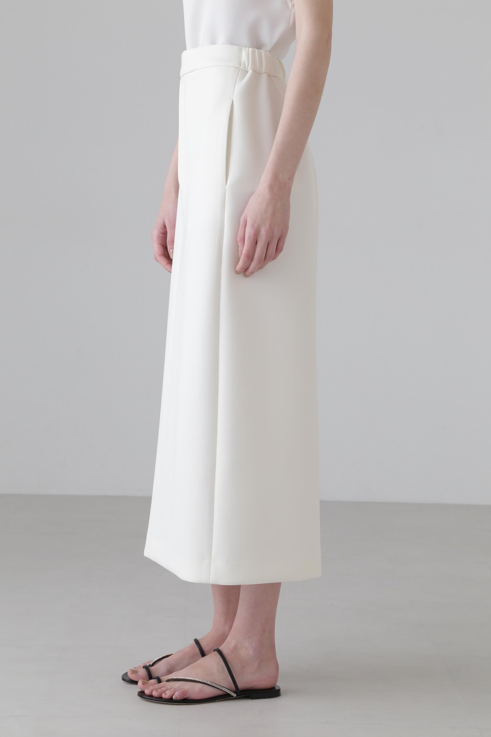 【アドーア/ADORE】のスキューバジャージースカート 人気、トレンドファッション・服の通販 founy(ファニー) 　ファッション　Fashion　レディースファッション　Fashion for Women　スカート　Skirts　ロングスカート　Long Skirts / Maxi & Midi Skirts　おすすめ　Recommended / Our Picks　シンプル　Simple, Minimal　ポケット　Pocket, Pocket Detail　ルーズ　Loose, Oversized　ロング　Long, Long-Length　エレガント 上品　Elegant　無地　Plain, Solid Color　other-7|ID: prp329100003936607 ipo3291000000034387366