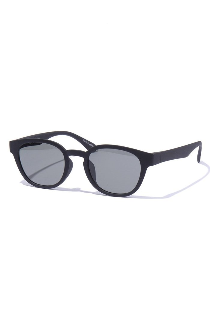 【ジュガードフォーティーン/Jugaad14】のCOVE GRIP MATTE black サングラス インテリア・キッズ・メンズ・レディースファッション・服の通販 founy(ファニー) https://founy.com/ ファッション Fashion レディースファッション Fashion for Women サングラス&メガネ Sunglasses & Eyewear アウトドア Outdoor Clothing アメリカン American Style コレクション Collection, Seasonal Line コーティング Coating, Coated Finish 軽量 Lightweight, Ultra Light サングラス Sunglasses, Shades シリコン Silicone, Silicone Material シンプル Simple, Minimal 定番 Standard, Basic Item バランス Balance, Style Balance フィット Fit, Slim Fit フォルム Silhouette, Form フレーム Frame, Outline モダン Modern, Contemporary ユニセックス Unisex, Genderless おすすめ Recommended / Our Picks ゴルフ Golf |ID: prp329100003940458 ipo3291000000032802935