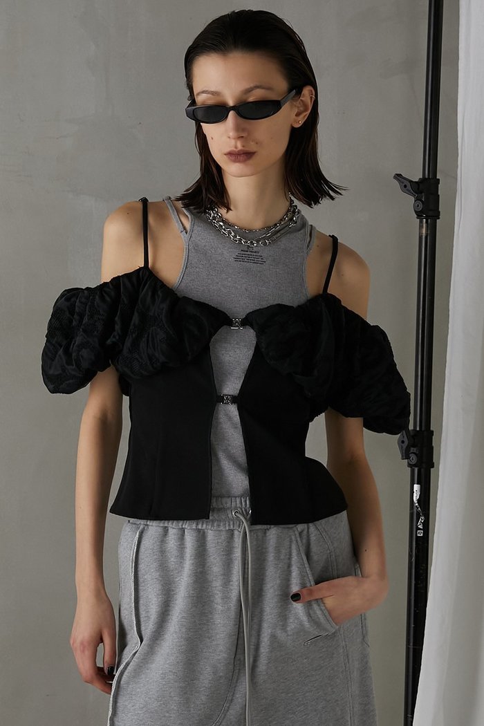 【プランク プロジェクト/PRANK PROJECT】のシースルージャガードボリュームスリーブトップ / See-through Jacquard Voluminous Sleeve Top インテリア・キッズ・メンズ・レディースファッション・服の通販 founy(ファニー) https://founy.com/ ファッション Fashion レディースファッション Fashion for Women トップス・カットソー Cut & Sew Tops シャツ・ブラウス・オフィスカジュアル Elegant Blouses & Button-Ups ボリューム袖・フリルスリーブブラウス Voluminous & Ruffle Sleeves / Puffy Sleeve Tops イタリア Italy ギャザー Gathered, Ruffled シアー Sheer, See-Through ショート Short, Short Length スリーブ Sleeve, Long Sleeve / Short Sleeve ダブル Double, Double-Breasted フロント Front, Front Design |ID: prp329100003942430 ipo3291000000032910234