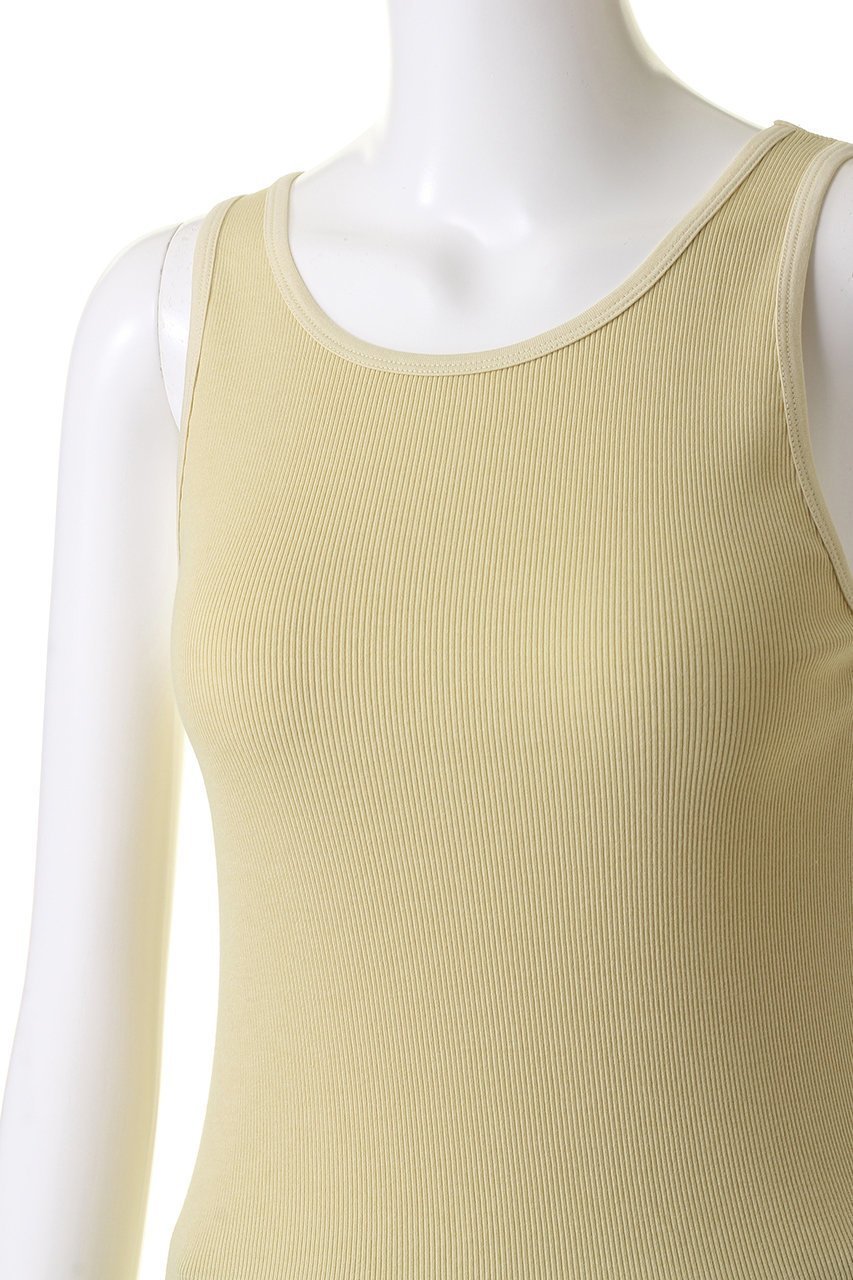 【スリー ドッツ/three dots】のヨガ ベーシックタンク 人気、トレンドファッション・服の通販 founy(ファニー) 　ファッション　Fashion　レディースファッション　Fashion for Women　トップス・カットソー　Cut & Sew Tops　キャミソール&ノースリーブ　Camisoles & Sleeveless Tops　シャツ・ブラウス・オフィスカジュアル　Elegant Blouses & Button-Ups　ロングTシャツ・Tシャツ　Longline T-Shirts & Tees　カットソー・ベーシックTシャツ　Cut-and-Sewn Tops / Stretch Tees & Basics　インナー　Innerwear　キャミソール　Camisole, Spaghetti Strap Top　シンプル　Simple, Minimal　タンク　Tank Top, Sleeveless Top　フィット　Fit, Slim Fit　ベーシック　Basic, Essential　ヨガ　Yoga, Yoga Wear　other-5|ID: prp329100003944178 ipo3291000000035993614