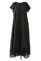【アユーシ/AAYUSHI】のカットワーク刺しゅうワンピース 人気、トレンドファッション・服の通販 founy(ファニー) ファッション Fashion レディースファッション Fashion for Women ワンピース Dresses チュニック Tunic Tops & Dresses エレガント 上品 Elegant ギャザー Gathered, Ruffled スカラップ Scallop, Scalloped Edge チュニック Tunic, Long Top ポケット Pocket, Pocket Detail マキシ Maxi, Full Length リボン Ribbon, Bow リラックス Relax, Relaxed Fit ロング Long, Long-Length ワーク Workwear, Utility Style thumbnail ブラック|ID: prp329100003953511 ipo3291000000032869943