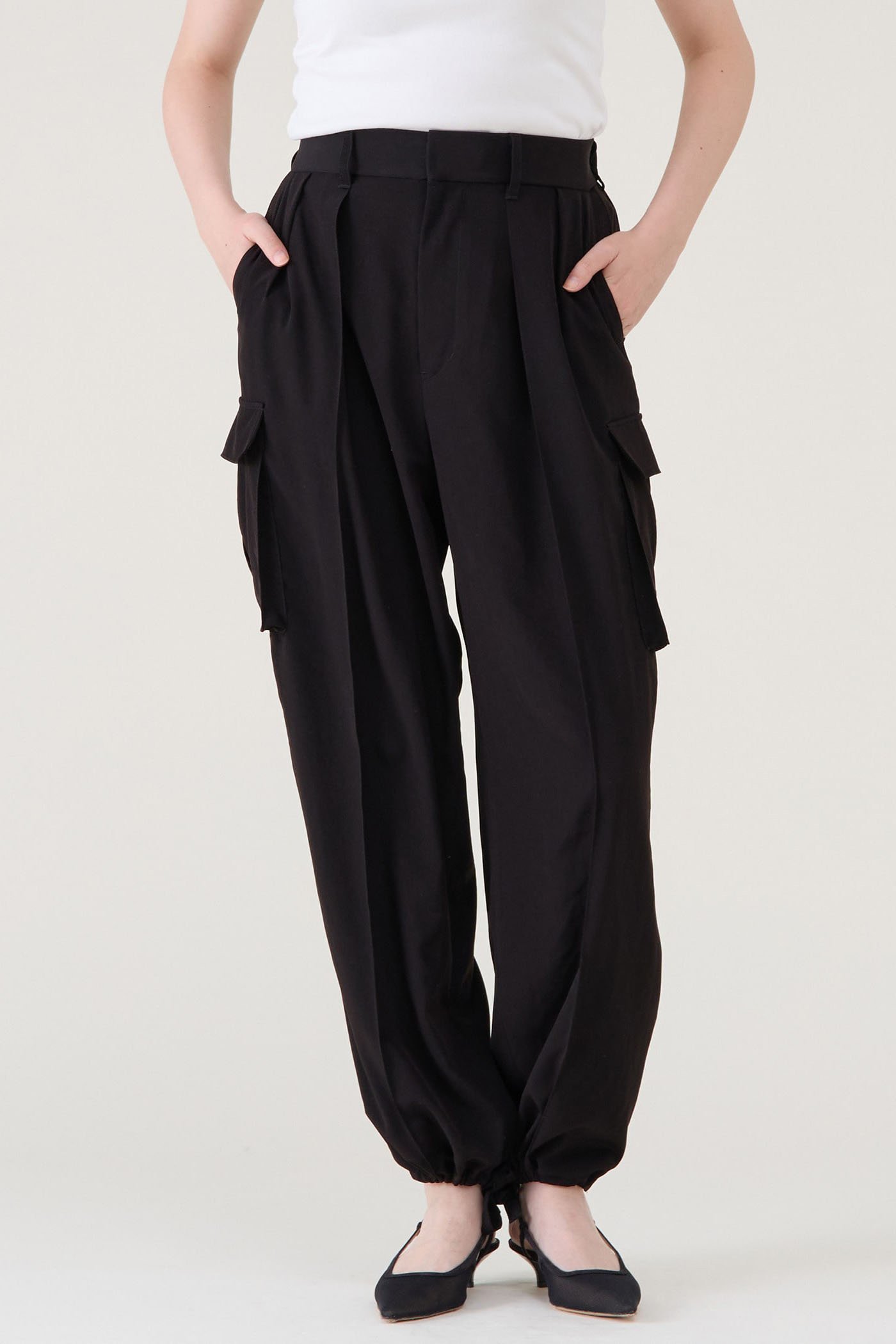 【マルティニーク/martinique】のカーゴパンツ 人気、トレンドファッション・服の通販 founy(ファニー) 　ファッション　Fashion　レディースファッション　Fashion for Women　パンツ　Pants & Trousers　おすすめ　Recommended / Our Picks　カーゴパンツ　Cargo Pants, Utility Pants　シンプル　Simple, Minimal　ジャケット　Jacket, Outerwear　エレガント 上品　Elegant　 other-1|ID: prp329100003953528 ipo3291000000035830680