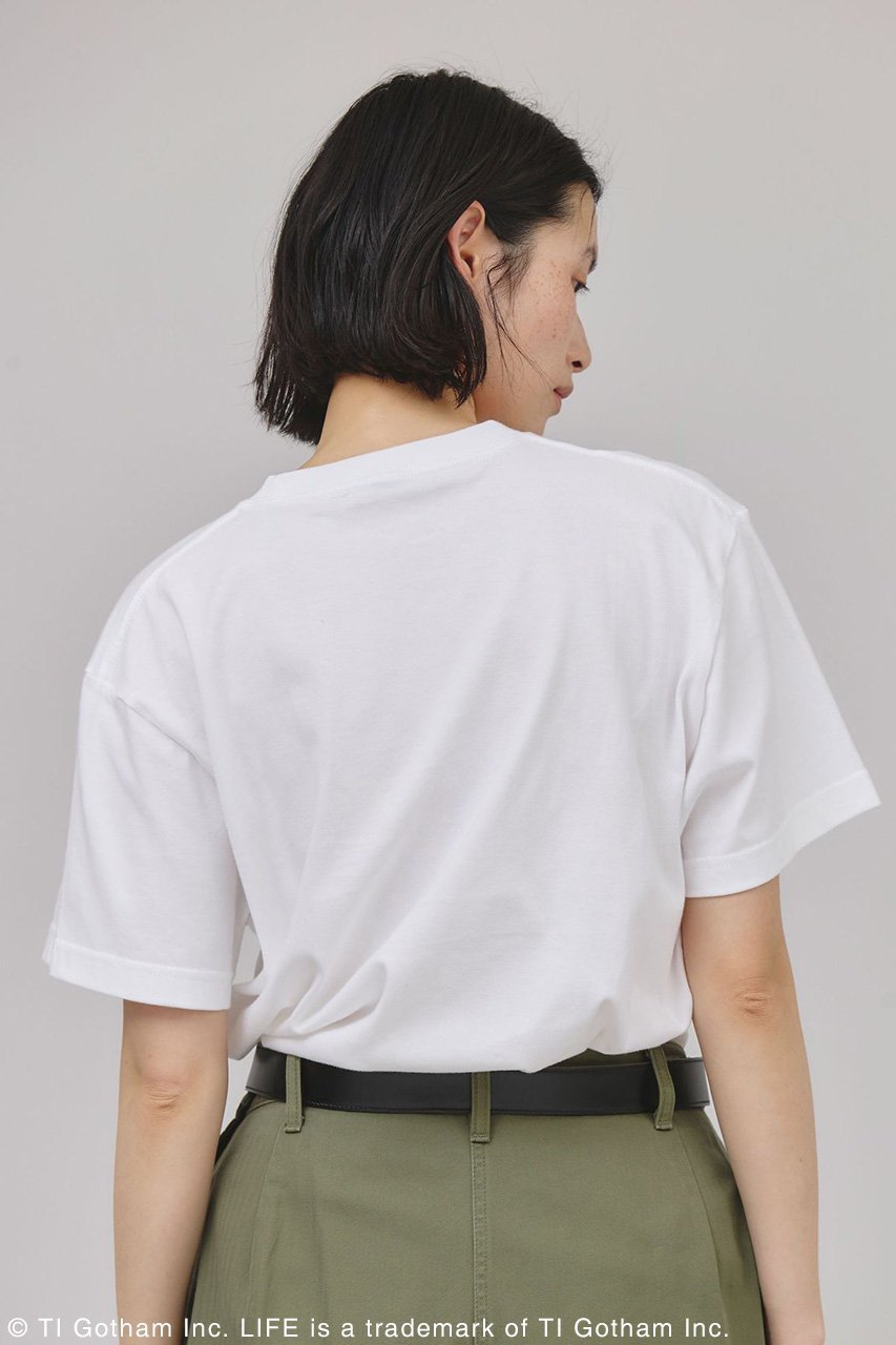 【カレンソロジー/Curensology】の【LIFE PICTURE COLLECTION】別注SLTシャツ(タテ) 人気、トレンドファッション・服の通販 founy(ファニー) 　ファッション　Fashion　レディースファッション　Fashion for Women　トップス・カットソー　Cut & Sew Tops　シャツ・ブラウス・オフィスカジュアル　Elegant Blouses & Button-Ups　ロングTシャツ・Tシャツ　Longline T-Shirts & Tees　カットソー・ベーシックTシャツ　Cut-and-Sewn Tops / Stretch Tees & Basics　おすすめ　Recommended / Our Picks　アクセサリー　Fashion Accessories　インナー　Innerwear　カットソー　Cut and Sewn Top　ショート　Short, Short Length　シンプル　Simple, Minimal　ジャケット　Jacket, Outerwear　スペシャル　Special, Limited Edition　スリーブ　Sleeve, Long Sleeve / Short Sleeve　フロント　Front, Front Design　プリント　Print, Printed Pattern　モノトーン　Monotone, Black and White　ロング　Long, Long-Length　別注　Limited Edition, Custom Order　夏　Summer　春　Spring　洗える　Machine Washable　other-5|ID: prp329100003956537 ipo3291000000033706748