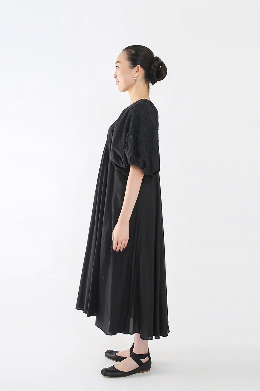 【アユーシ/AAYUSHI】のパフスリーブフレアワンピース 人気、トレンドファッション・服の通販 founy(ファニー) 　ファッション　Fashion　レディースファッション　WOMEN　ワンピース　Dress　チュニック　Tunic　おすすめ　Recommend　オケージョン　Occasion　チュニック　Tunic　ドレス　Dress　フレア　Flare　切替　Switching　other-4|ID: prp329100003958049 ipo3291000000031251840