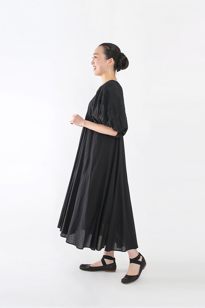 【アユーシ/AAYUSHI】のパフスリーブフレアワンピース 人気、トレンドファッション・服の通販 founy(ファニー) 　ファッション　Fashion　レディースファッション　WOMEN　ワンピース　Dress　チュニック　Tunic　おすすめ　Recommend　オケージョン　Occasion　チュニック　Tunic　ドレス　Dress　フレア　Flare　切替　Switching　other-8|ID: prp329100003958049 ipo3291000000031324577