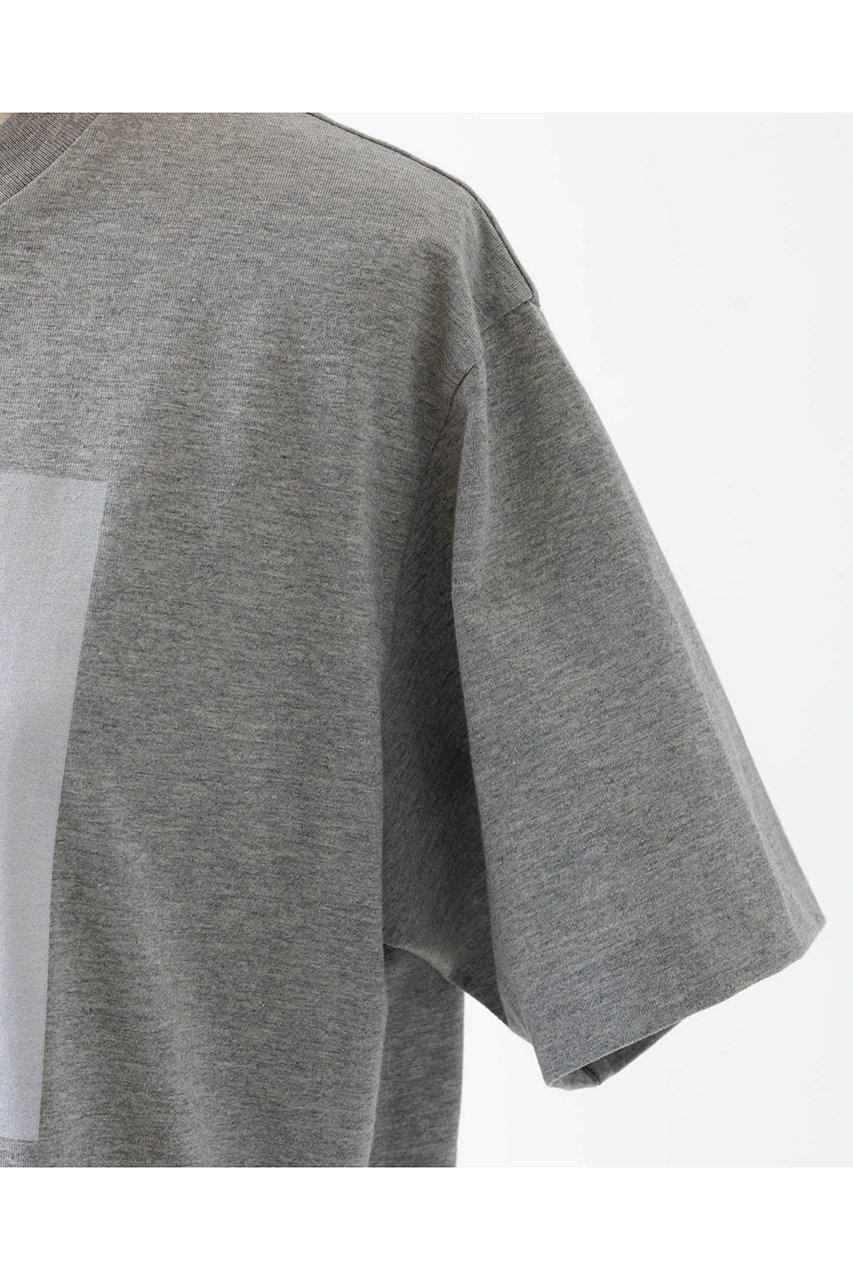 【デザイン ワークス/DESIGN WORKS】の【BEAUVET】フラワーフォトTシャツ 人気、トレンドファッション・服の通販 founy(ファニー) 　ファッション　Fashion　レディースファッション　Fashion for Women　トップス・カットソー　Cut & Sew Tops　シャツ・ブラウス・オフィスカジュアル　Elegant Blouses & Button-Ups　ロングTシャツ・Tシャツ　Longline T-Shirts & Tees　カットソー・ベーシックTシャツ　Cut-and-Sewn Tops / Stretch Tees & Basics　ショート　Short, Short Length　スリーブ　Sleeve, Long Sleeve / Short Sleeve　フラワー　Flower, Floral　プリント　Print, Printed Pattern　other-5|ID: prp329100003960611 ipo3291000000032938836