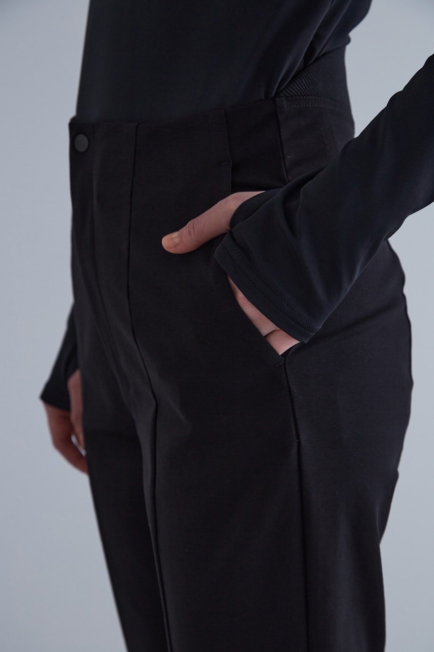 【ル フィル/LE PHIL】の【LE PHIL SPORTS】バックリブハイストレッチスリットパンツ 人気、トレンドファッション・服の通販 founy(ファニー) 　ファッション　Fashion　レディースファッション　Fashion for Women　パンツ　Pants & Trousers　バッグ　Bags　スポーツウェア　Functional & Stylish Sportswear　スポーツ パンツ　Workout Pants / Training Shorts / Joggers　コンパクト　Compact, Small Size　ストレッチ　Stretch, Stretchy Fabric　スリット　Slit, Slit Detail　パターン　Pattern, Design Print　フィット　Fit, Slim Fit　フレア　Flare, Flared　フロント　Front, Front Design　ボトム　Bottoms, Lower Wear　ポケット　Pocket, Pocket Detail　other-3|ID: prp329100003962013 ipo3291000000032820312