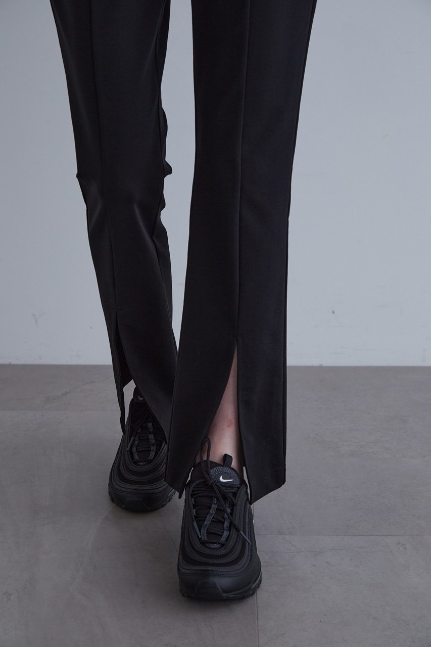 【ル フィル/LE PHIL】の【LE PHIL SPORTS】バックリブハイストレッチスリットパンツ 人気、トレンドファッション・服の通販 founy(ファニー) ファッション Fashion レディースファッション Fashion for Women パンツ Pants & Trousers バッグ Bags スポーツウェア Functional & Stylish Sportswear スポーツ パンツ Workout Pants / Training Shorts / Joggers コンパクト Compact, Small Size ストレッチ Stretch, Stretchy Fabric スリット Slit, Slit Detail パターン Pattern, Design Print フィット Fit, Slim Fit フレア Flare, Flared フロント Front, Front Design ボトム Bottoms, Lower Wear ポケット Pocket, Pocket Detail other-5|ID: prp329100003962013 ipo3291000000036867395