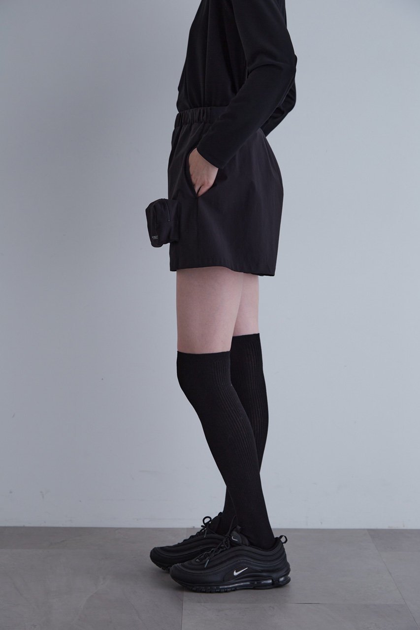 【ル フィル/LE PHIL】の【LE PHIL SPORTS】コーデュラショートパンツ 人気、トレンドファッション・服の通販 founy(ファニー) 　ファッション　Fashion　レディースファッション　Fashion for Women　パンツ　Pants & Trousers　ショートパンツ・ハーフパンツ　High-Waisted & Relaxed Shorts　スポーツウェア　Functional & Stylish Sportswear　スポーツ パンツ　Workout Pants / Training Shorts / Joggers　コンパクト　Compact, Small Size　ショート　Short, Short Length　ストレッチ　Stretch, Stretchy Fabric　ドローコード　Drawcord, Drawstring Cord　フロント　Front, Front Design　ポケット　Pocket, Pocket Detail　ポーチ　Pouch, Small Case　軽量　Lightweight, Ultra Light　other-5|ID: prp329100003962014 ipo3291000000036009985