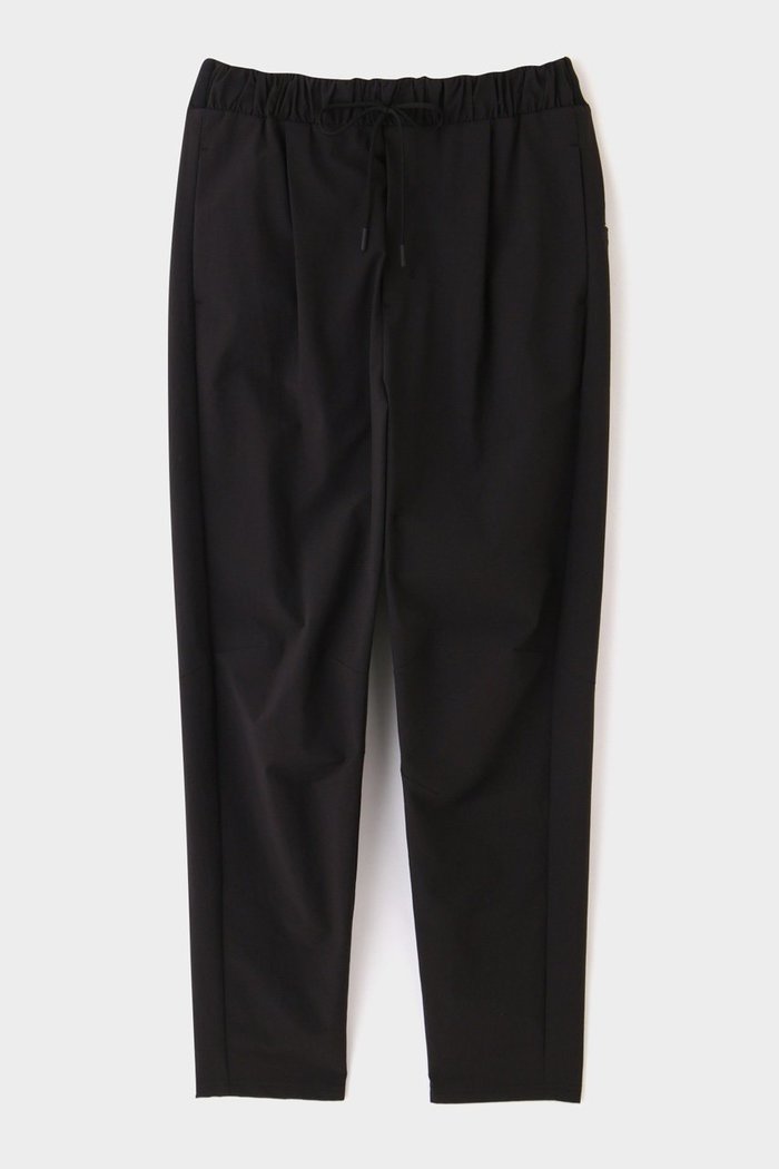 【ル フィル/LE PHIL】の【LE PHIL SPORTS】コーデュラジョガーパンツ インテリア・キッズ・メンズ・レディースファッション・服の通販 founy(ファニー) https://founy.com/ ファッション Fashion レディースファッション Fashion for Women パンツ Pants & Trousers スポーツウェア Functional & Stylish Sportswear スポーツ パンツ Workout Pants / Training Shorts / Joggers コンパクト Compact, Small Size ストレッチ Stretch, Stretchy Fabric テーパード Tapered, Tapered Pants ポケット Pocket, Pocket Detail 軽量 Lightweight, Ultra Light |ID: prp329100003962015 ipo3291000000032900804