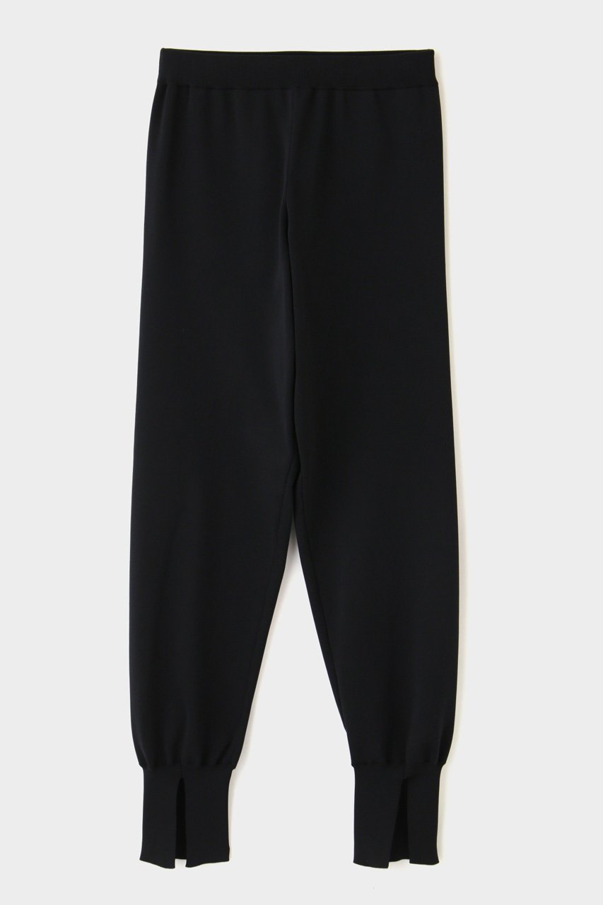 【ル フィル/LE PHIL】の【LE PHIL SPORTS】アクティブニットパンツ インテリア・キッズ・メンズ・レディースファッション・服の通販 founy(ファニー) 　ファッション　Fashion　レディースファッション　Fashion for Women　パンツ　Pants & Trousers　スポーツウェア　Functional & Stylish Sportswear　スポーツ パンツ　Workout Pants / Training Shorts / Joggers　ストレッチ　Stretch, Stretchy Fabric　スリット　Slit, Slit Detail　ポケット　Pocket, Pocket Detail　リラックス　Relax, Relaxed Fit　エレガント 上品　Elegant　軽量　Lightweight, Ultra Light　ブラック|ID: prp329100003962048 ipo3291000000032820886