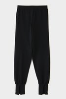 【ル フィル/LE PHIL】の【LE PHIL SPORTS】アクティブニットパンツ 人気、トレンドファッション・服の通販 founy(ファニー) ファッション Fashion レディースファッション Fashion for Women パンツ Pants & Trousers スポーツウェア Functional & Stylish Sportswear スポーツ パンツ Workout Pants / Training Shorts / Joggers ストレッチ Stretch, Stretchy Fabric スリット Slit, Slit Detail ポケット Pocket, Pocket Detail リラックス Relax, Relaxed Fit エレガント 上品 Elegant 軽量 Lightweight, Ultra Light |ID:prp329100003962048