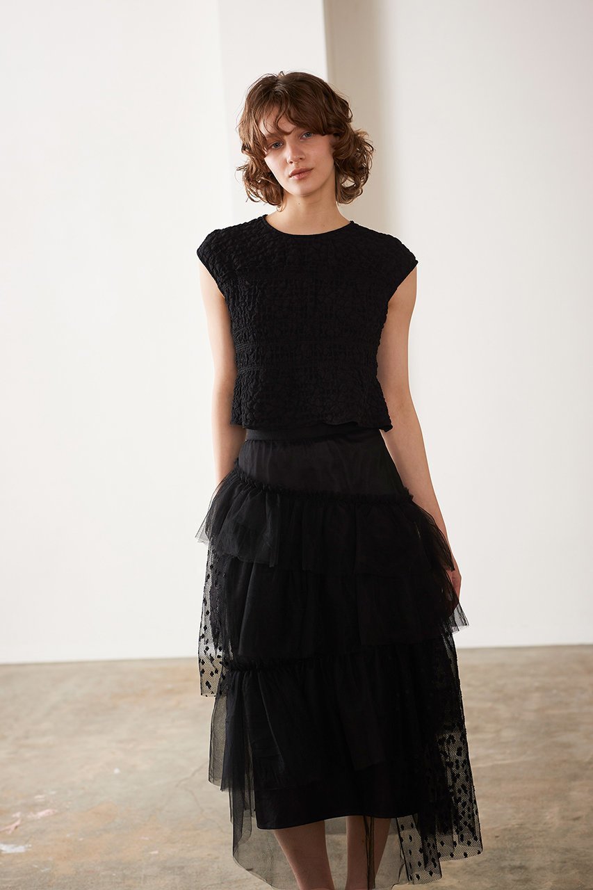 【マリリンムーン/MARILYN MOON】のパフィージャカードシャーリングトップ 人気、トレンドファッション・服の通販 founy(ファニー) 　ファッション　Fashion　レディースファッション　Fashion for Women　トップス・カットソー　Cut & Sew Tops　キャミソール&ノースリーブ　Camisoles & Sleeveless Tops　シャツ・ブラウス・オフィスカジュアル　Elegant Blouses & Button-Ups　おすすめ　Recommended / Our Picks　コンパクト　Compact, Small Size　シャーリング　Shirring, Ruched　ジャカード／ジャガード　Jacquard, Woven Pattern　セットアップ　Set-Up, Coordinated Outfit　ノースリーブ　Sleeveless, No-Sleeve　モダン　Modern, Contemporary　other-8|ID: prp329100003963551 ipo3291000000035489059