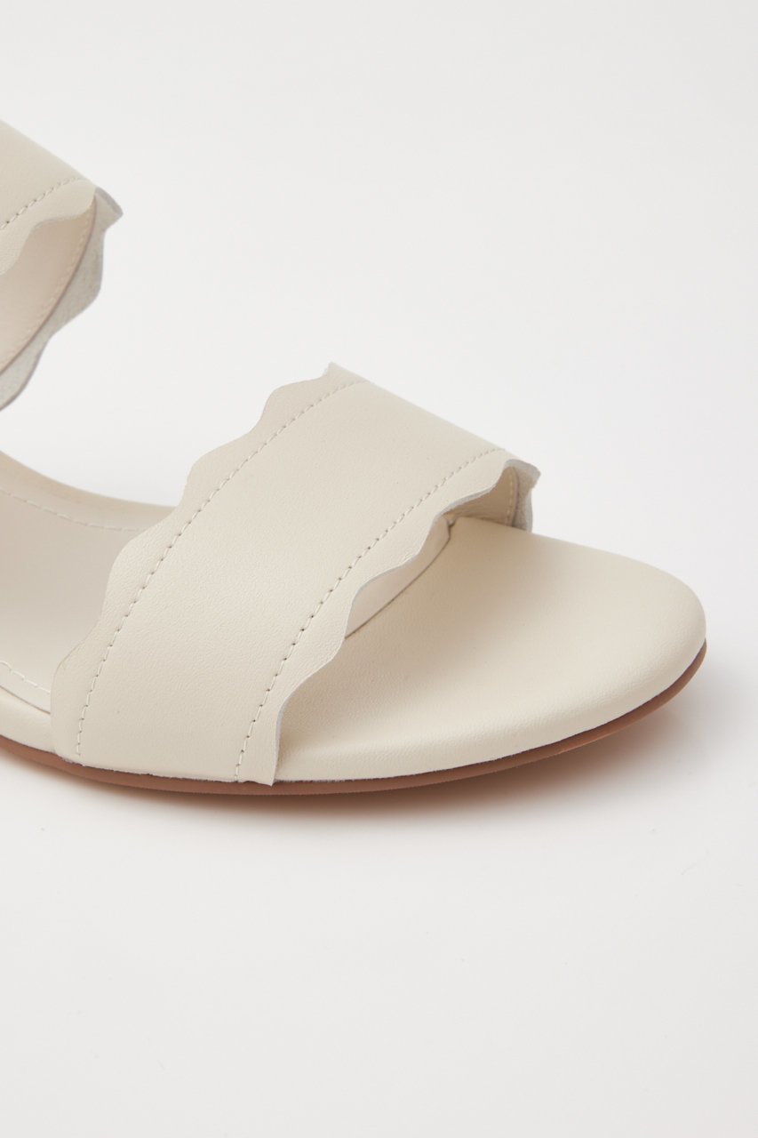 【スタッカート/STACCATO】のウェーブカットWベルトサンダル 人気、トレンドファッション・服の通販 founy(ファニー) 　ファッション　Fashion　レディースファッション　Fashion for Women　ベルト&ウエストマーク　Belts & Waist Accessories　サンダル　Sandals, Summer Shoes　フィット　Fit, Slim Fit　ブロック　Block, Solid Block Pattern　ミドル　Middle Length, Mid Height　ワンポイント　One Point, Statement Accent　other-7|ID: prp329100003971340 ipo3291000000035944075