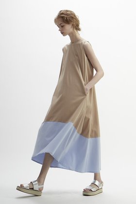 【プレインピープル/PLAIN PEOPLE】の80/1ハイゲージスムース前後差ワンピース 人気、トレンドファッション・服の通販 founy(ファニー) ファッション Fashion レディースファッション Fashion for Women ワンピース Dresses チュニック Tunic Tops & Dresses なめらか Smooth, Silky Texture コンパクト Compact, Small Size シンプル Simple, Minimal チュニック Tunic, Long Top ロング Long, Long-Length エレガント 上品 Elegant 夏 Summer |ID:prp329100003971396