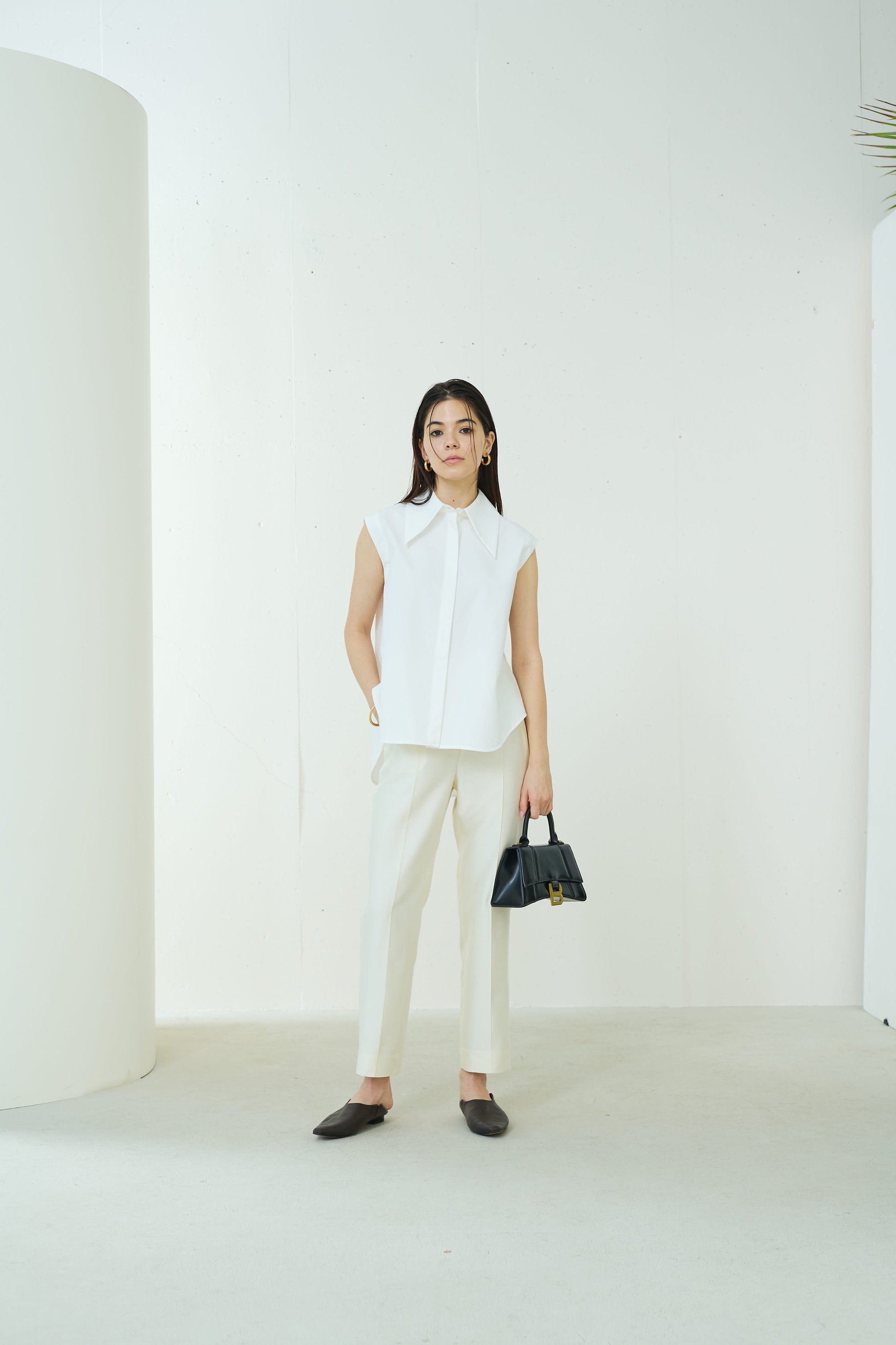 【ジェイドット/j.】のタイプライターコットンノースリーブブラウス 人気、トレンドファッション・服の通販 founy(ファニー) 　ファッション　Fashion　レディースファッション　WOMEN　トップス・カットソー　Tops/Tshirt　キャミソール / ノースリーブ　No Sleeves　シャツ/ブラウス　Shirts/Blouses　なめらか　Smooth　タイプライター　Typewriter　ノースリーブ　No Sleeve　フォーマル　Formal　other-6|ID: prp329100003971441 ipo3291000000031455273