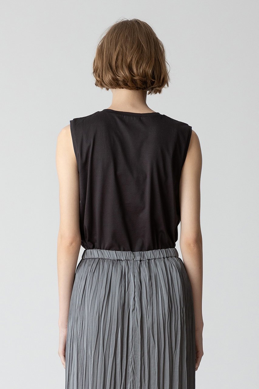 【アルアバイル/allureville】のノースリーブロゴTEE 人気、トレンドファッション・服の通販 founy(ファニー) 　ファッション　Fashion　レディースファッション　Fashion for Women　トップス・カットソー　Cut & Sew Tops　キャミソール&ノースリーブ　Camisoles & Sleeveless Tops　シャツ・ブラウス・オフィスカジュアル　Elegant Blouses & Button-Ups　ロングTシャツ・Tシャツ　Longline T-Shirts & Tees　カットソー・ベーシックTシャツ　Cut-and-Sewn Tops / Stretch Tees & Basics　キャミソール　Camisole, Spaghetti Strap Top　シンプル　Simple, Minimal　タンク　Tank Top, Sleeveless Top　ノースリーブ　Sleeveless, No-Sleeve　other-8|ID: prp329100003975083 ipo3291000000032936441
