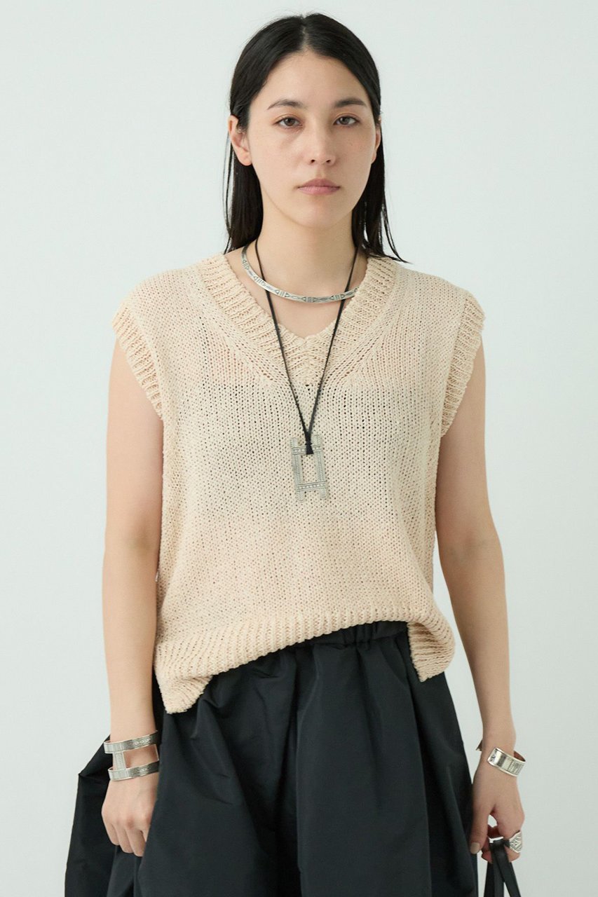 【カオス/Chaos】のフィラージニットベスト 人気、トレンドファッション・服の通販 founy(ファニー) 　ファッション　Fashion　レディースファッション　Fashion for Women　トップス・カットソー　Cut & Sew Tops　ニット　Knit Tops & Sweaters　ベスト&ジレ / 重ね着スタイル　Vests & Gilets　カジュアルプルオーバー・ニットトップス　Pullovers & Knit Tops / Casual Pullovers　カットソー　Cut and Sewn Top　スリット　Slit, Slit Detail　ベスト　Vest, Waistcoat　吸水　Absorbent, Quick-Dry　夏　Summer　other-7|ID: prp329100003983702 ipo3291000000035498274