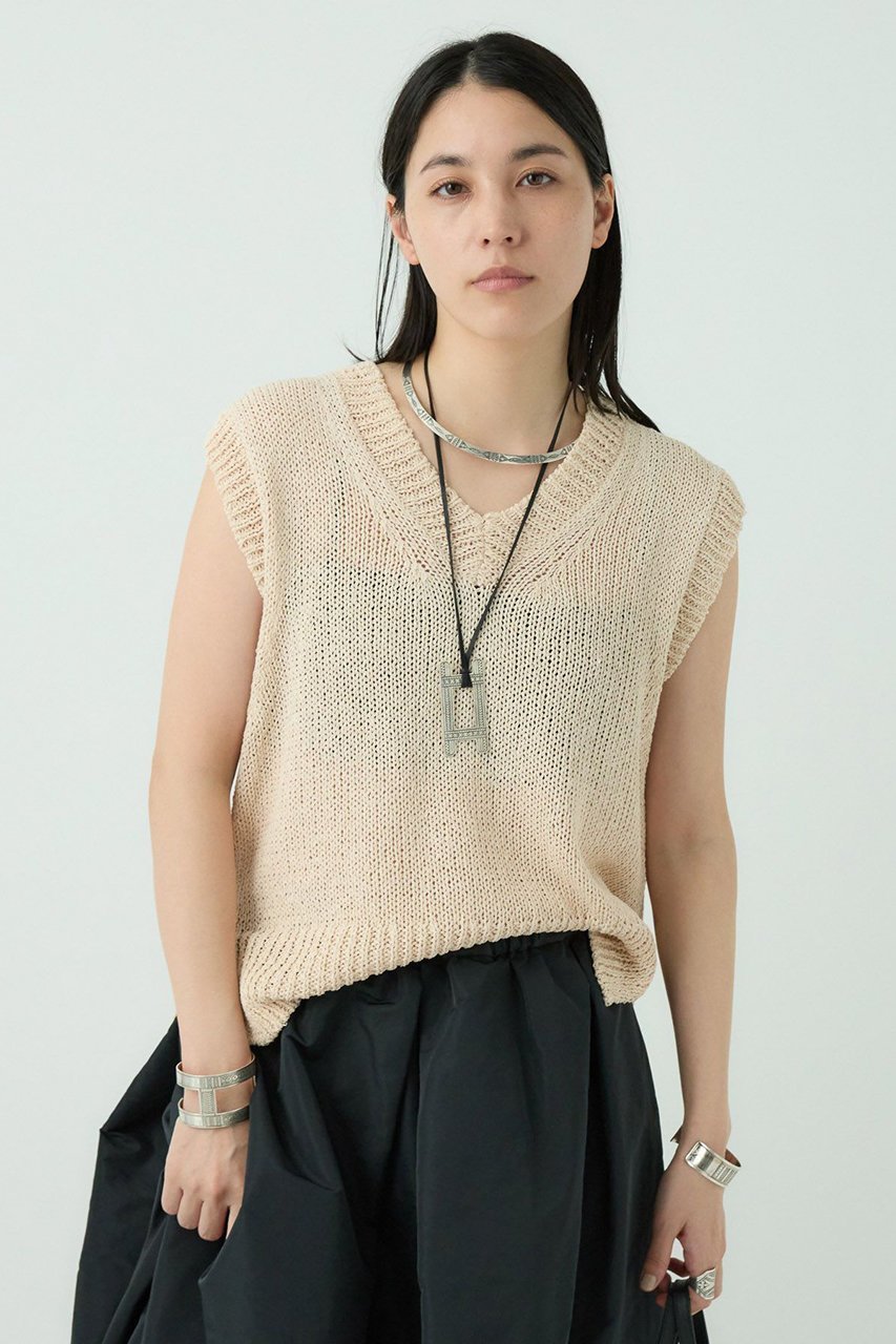 【カオス/Chaos】のフィラージニットベスト 人気、トレンドファッション・服の通販 founy(ファニー) 　ファッション　Fashion　レディースファッション　Fashion for Women　トップス・カットソー　Cut & Sew Tops　ニット　Knit Tops & Sweaters　ベスト&ジレ / 重ね着スタイル　Vests & Gilets　カジュアルプルオーバー・ニットトップス　Pullovers & Knit Tops / Casual Pullovers　カットソー　Cut and Sewn Top　スリット　Slit, Slit Detail　ベスト　Vest, Waistcoat　吸水　Absorbent, Quick-Dry　夏　Summer　other-8|ID: prp329100003983702 ipo3291000000035498275