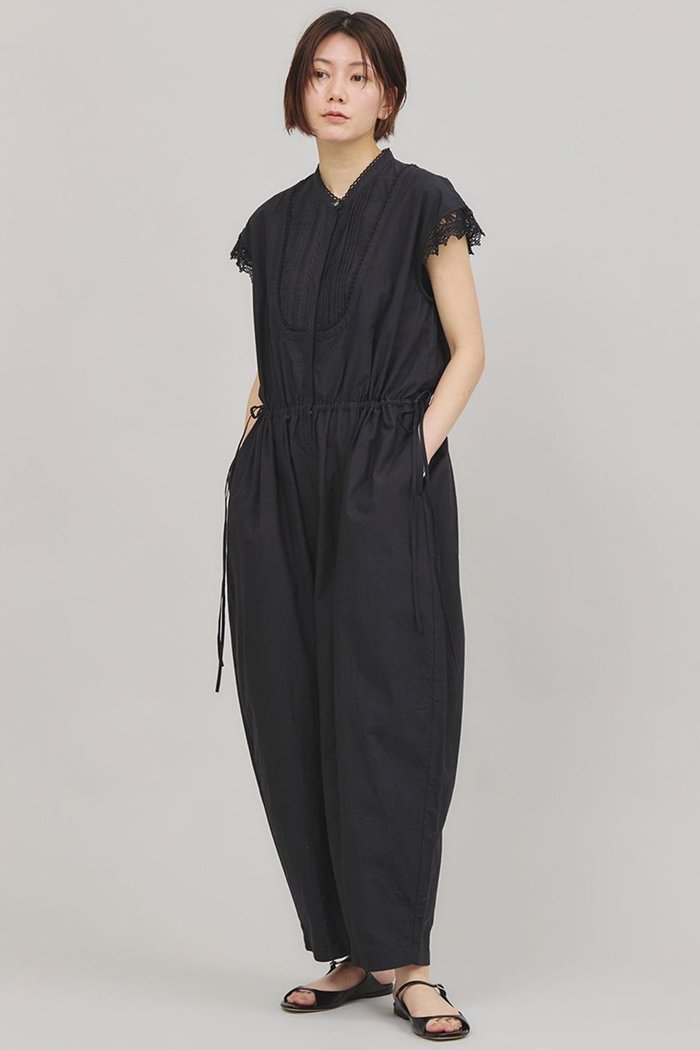 【カレンソロジー/Curensology】のコットンレースオールインワン インテリア・キッズ・メンズ・レディースファッション・服の通販 founy(ファニー) https://founy.com/ ファッション Fashion レディースファッション Fashion for Women パンツ Pants & Trousers アクセサリー Fashion Accessories インド Indian Textile ケミカル Chemical, Chemical Wash スタンド Stand Collar, Upright Stand ブラウジング Blouson Silhouette, Cinched Waist ヨーク Yoke, Yoke Design リラックス Relax, Relaxed Fit レース Lace, Lace Fabric 夏 Summer |ID: prp329100003988828 ipo3291000000032818789