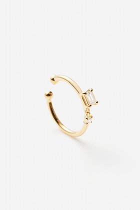 【オールニーク/ALLNIQUE】 【Connect TOMOKO FURUSAWA】Baguette D イヤーカフ ダイヤモンド(片耳用)人気、トレンドファッション・服の通販 founy(ファニー) ファッション Fashion レディースファッション Fashion for Women ジュエリー Jewelry ファッションリング Fashion Rings イヤリング・フープ・ドロップタイプ Hoop, Drop & Clip Earrings イヤリング Earrings イヤーカフ Ear Cuffs ジュエリー Jewelry, Accessories ダイヤモンド Diamond, Brilliant Cut 片耳 One-Ear, Single Earring |ID:prp329100003997427