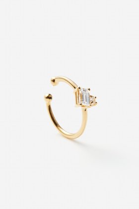 【オールニーク/ALLNIQUE】 【Connect TOMOKO FURUSAWA】Baguette A ダイヤモンド イヤーカフ(片耳用)人気、トレンドファッション・服の通販 founy(ファニー) ファッション Fashion レディースファッション Fashion for Women ジュエリー Jewelry ファッションリング Fashion Rings イヤリング・フープ・ドロップタイプ Hoop, Drop & Clip Earrings おすすめ Recommended / Our Picks イヤリング Earrings イヤーカフ Ear Cuffs シェイプ Shape, Slim Fit ジュエリー Jewelry, Accessories ダイヤモンド Diamond, Brilliant Cut エレガント 上品 Elegant 片耳 One-Ear, Single Earring |ID:prp329100003997428