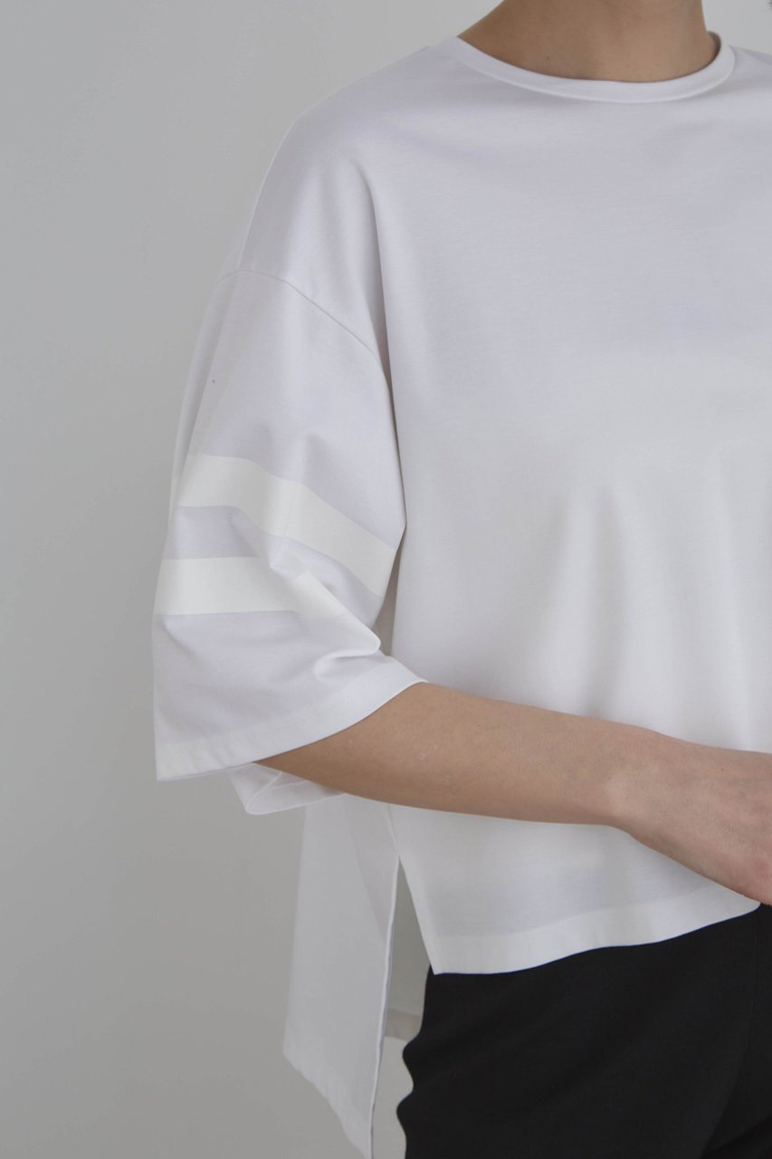 【ル フィル/LE PHIL】のシルキーポンチラインTシャツ 人気、トレンドファッション・服の通販 founy(ファニー) 　ファッション　Fashion　レディースファッション　Fashion for Women　トップス・カットソー　Cut & Sew Tops　シャツ・ブラウス・オフィスカジュアル　Elegant Blouses & Button-Ups　ロングTシャツ・Tシャツ　Longline T-Shirts & Tees　カットソー・ベーシックTシャツ　Cut-and-Sewn Tops / Stretch Tees & Basics　なめらか　Smooth, Silky Texture　コンパクト　Compact, Small Size　ショート　Short, Short Length　スリーブ　Sleeve, Long Sleeve / Short Sleeve　プリント　Print, Printed Pattern　エレガント 上品　Elegant　other-5|ID: prp329100003999642 ipo3291000000032932463