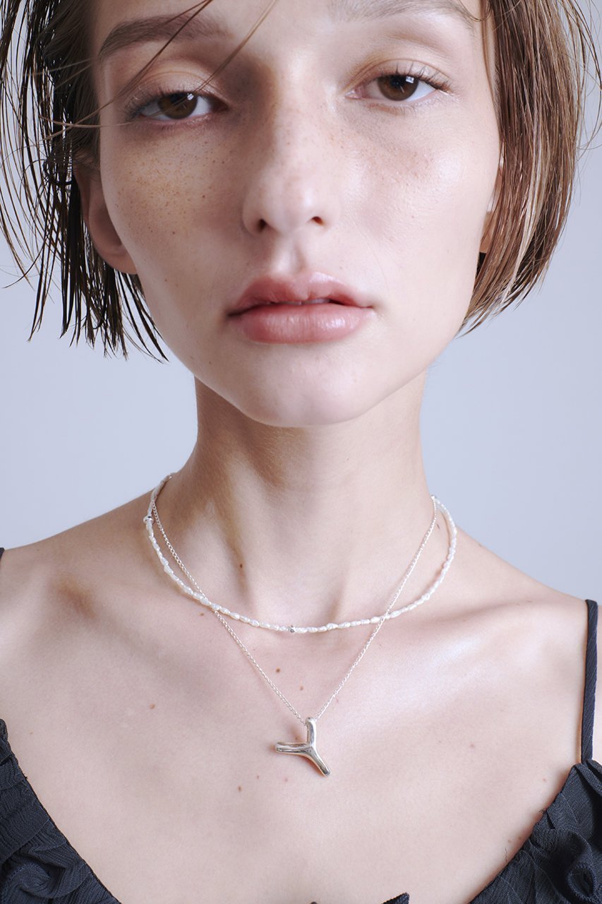 【メゾンドパルス/MAISON DPULSE】のPistil pearl ショートネックレス 人気、トレンドファッション・服の通販 founy(ファニー) 　ファッション　Fashion　レディースファッション　Fashion for Women　ジュエリー　Jewelry　ネックレス　Necklaces & Pendants　ショート　Short, Short Length　シルバー　Silver, Metallic Silver　ネックレス　Necklace, Pendant Necklace　パール　Pearl, Pearl Accent　エレガント 上品　Elegant　other-3|ID: prp329100004003923 ipo3291000000035611714