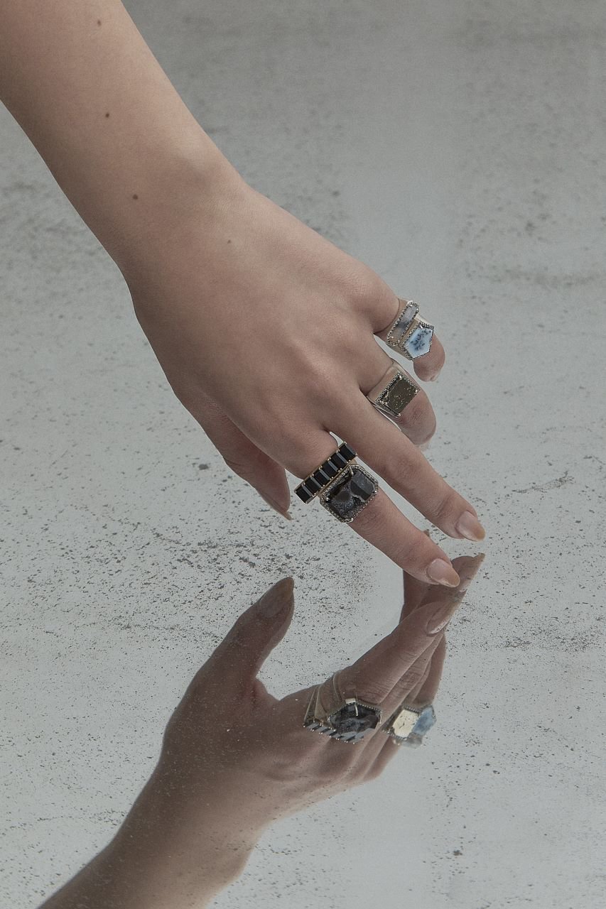 【アドリン ヒュー/Adlin Hue】のOnyx Nelum リング 人気、トレンドファッション・服の通販 founy(ファニー) 　ファッション　Fashion　レディースファッション　Fashion for Women　ジュエリー　Jewelry　シルバー　Silver, Metallic Silver　ストーン　Stone, Gem-Like　モチーフ　Motif, Design Theme　エレガント 上品　Elegant　other-2|ID: prp329100004003926 ipo3291000000035758115