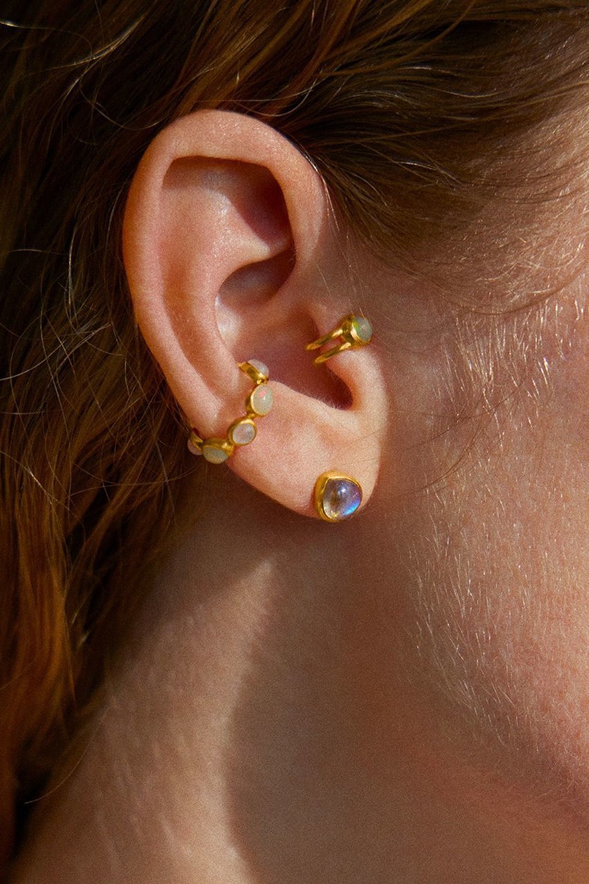 【アルティーダ ウード/ARTIDA OUD】のeden オパール レインボームーンストーン イヤーカフ(片耳用) 人気、トレンドファッション・服の通販 founy(ファニー) 　ファッション　Fashion　レディースファッション　Fashion for Women　ジュエリー　Jewelry　ファッションリング　Fashion Rings　イヤリング・フープ・ドロップタイプ　Hoop, Drop & Clip Earrings　イヤリング　Earrings　イヤーカフ　Ear Cuffs　ミックス　Mix, Mixed Style　再入荷　Restock / Back in Stock　片耳　One-Ear, Single Earring　other-2|ID: prp329100004005203 ipo3291000000035471288