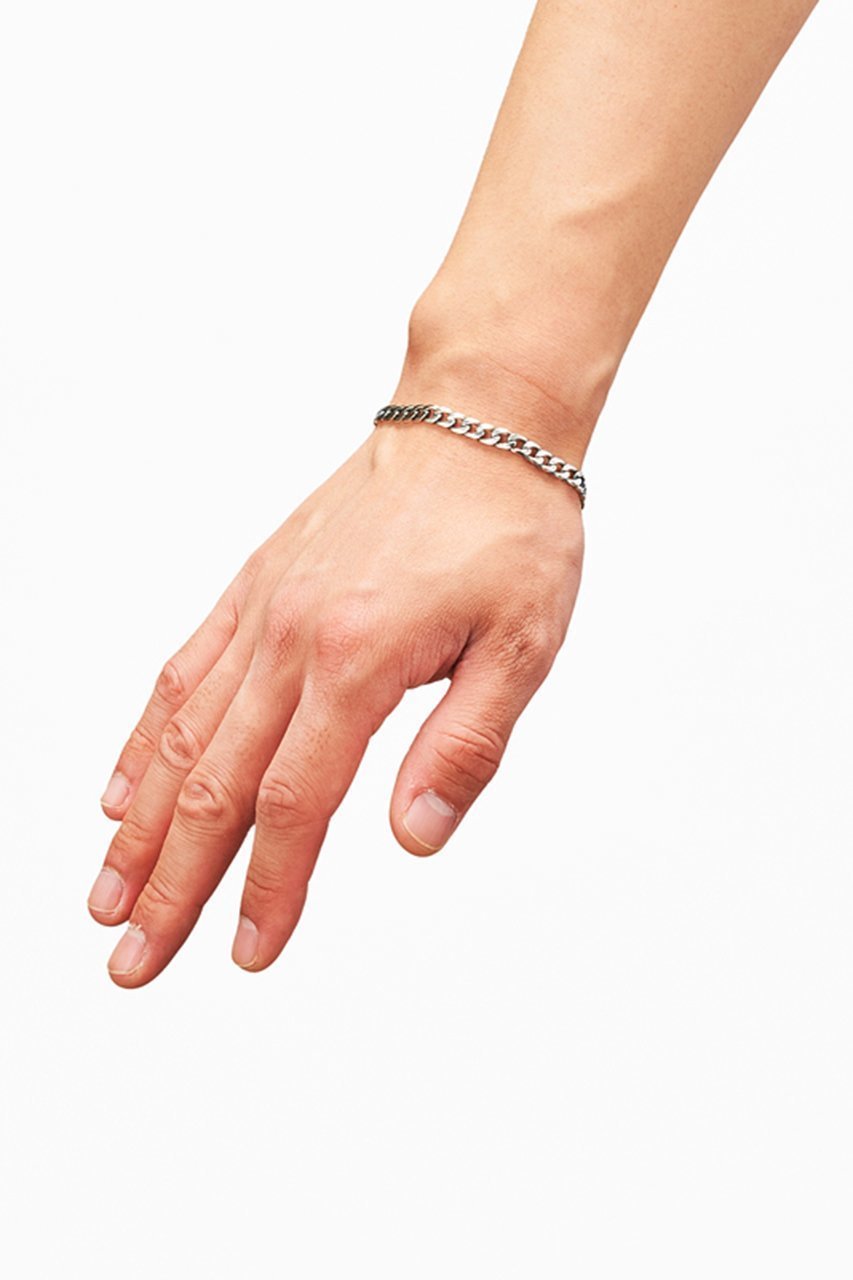 【マーズ/M A R S】の【UNISEX】ポワロブレスレット 人気、トレンドファッション・服の通販 founy(ファニー) ファッション Fashion レディースファッション Fashion for Women ジュエリー Jewelry チェーン&カフブレスレット Cuff & Chain Bracelets バングル・カフブレスレット Bangles & Cuff Bracelets ユニセックス Unisex, Genderless なめらか Smooth, Silky Texture シルバー Silver, Metallic Silver シンプル Simple, Minimal チェーン Chain, Chain Strap フィット Fit, Slim Fit ブレスレット Bracelet, Wristband 時計 Watch, Wristwatch other-2|ID: prp329100004006844 ipo3291000000036111012