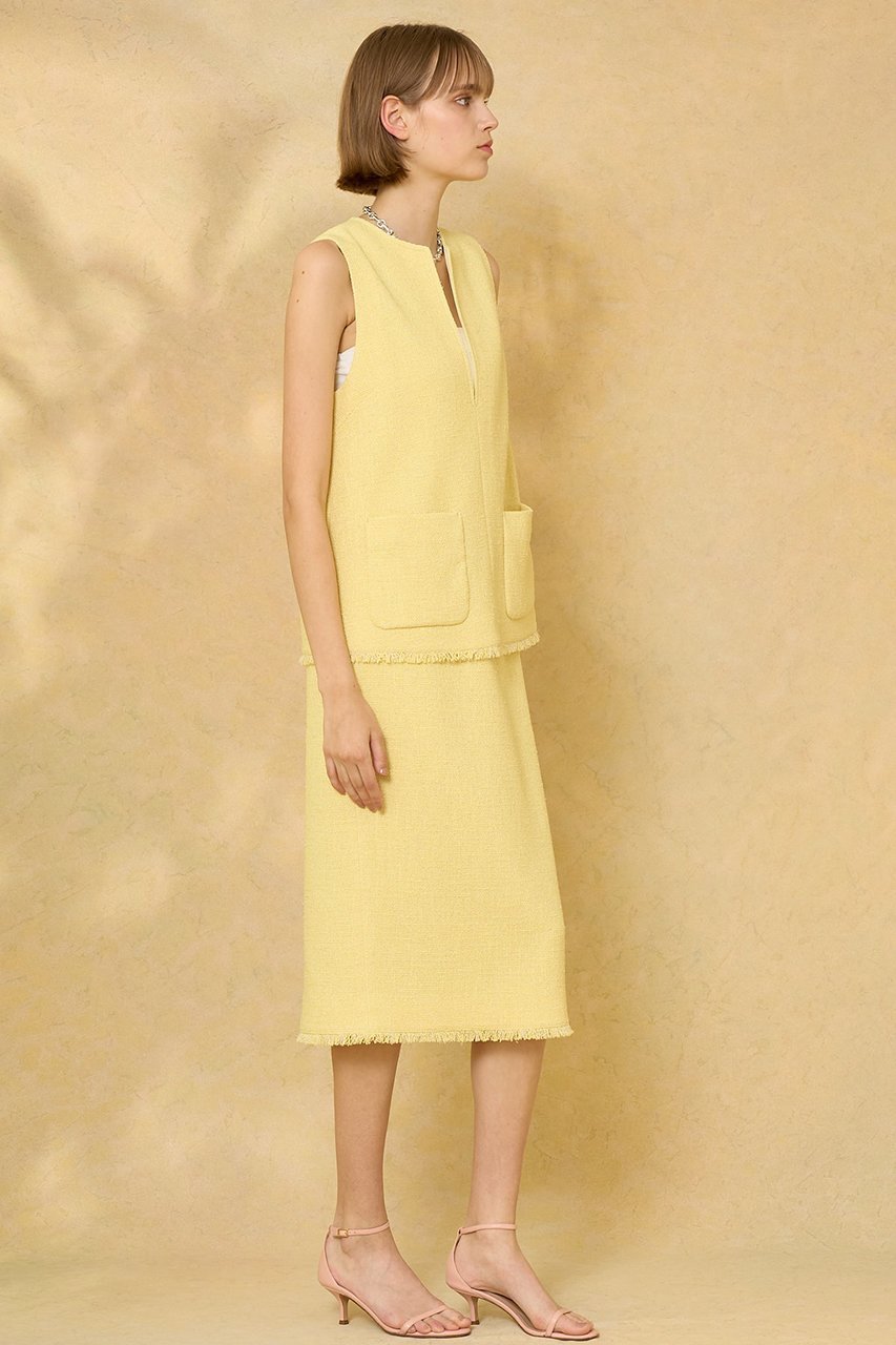 【アナイ/ANAYI】のカールヤーンツイードVネックブラウス 人気、トレンドファッション・服の通販 founy(ファニー) 　ファッション　Fashion　レディースファッション　Fashion for Women　トップス・カットソー　Cut & Sew Tops　キャミソール&ノースリーブ　Camisoles & Sleeveless Tops　シャツ・ブラウス・オフィスカジュアル　Elegant Blouses & Button-Ups　Vネックトップス　V-Neck Tops / V-Cut Neckline Shirts　イエロー　Yellow　カットソー　Cut and Sewn Top　サマー　Summer, Summer Style　セットアップ　Set-Up, Coordinated Outfit　ノースリーブ　Sleeveless, No-Sleeve　パッチ　Patch, Appliqué　フリンジ　Fringe, Tassel　ブルゾン　Blouson, Bomber Jacket　プリント　Print, Printed Pattern　ポケット　Pocket, Pocket Detail　メッシュ　Mesh, Net Fabric　再入荷　Restock / Back in Stock　夏　Summer　other-5|ID: prp329100004007981 ipo3291000000035053008