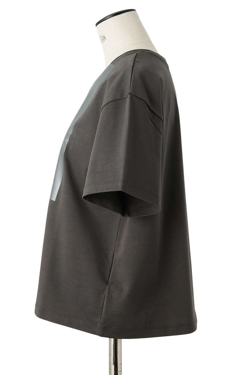 【オブリオ/AUBRIOT】のボクシーシェイプTシャツ 人気、トレンドファッション・服の通販 founy(ファニー) 　ファッション　Fashion　レディースファッション　Fashion for Women　トップス・カットソー　Cut & Sew Tops　シャツ・ブラウス・オフィスカジュアル　Elegant Blouses & Button-Ups　ロングTシャツ・Tシャツ　Longline T-Shirts & Tees　カットソー・ベーシックTシャツ　Cut-and-Sewn Tops / Stretch Tees & Basics　コンパクト　Compact, Small Size　ショート　Short, Short Length　ジャケット　Jacket, Outerwear　スリーブ　Sleeve, Long Sleeve / Short Sleeve　フォルム　Silhouette, Form　ベーシック　Basic, Essential　other-2|ID: prp329100004007998 ipo3291000000035791764