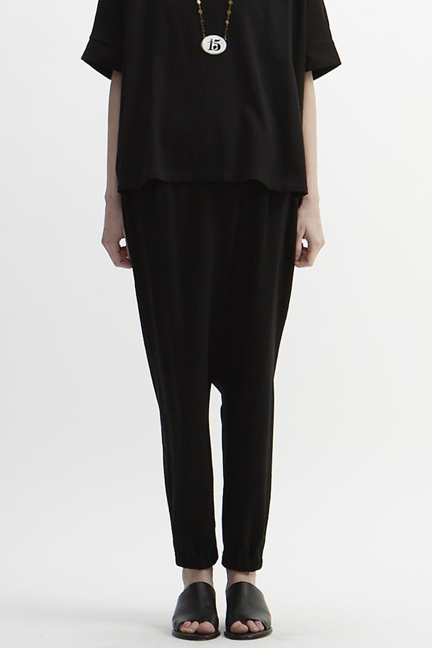 【プレインピープル/PLAIN PEOPLE】のハイツイストミニ裏毛ラップ風テーパードパンツ インテリア・キッズ・メンズ・レディースファッション・服の通販 founy(ファニー) 　ファッション　Fashion　レディースファッション　Fashion for Women　パンツ　Pants & Trousers　おすすめ　Recommended / Our Picks　シルケット　Silket, Silky Cotton　スクエア　Square, Square Shape　セットアップ　Set-Up, Coordinated Outfit　ドッキング　Docking, Mixed Material　フラット　Flat, Flat Shoes　ボトム　Bottoms, Lower Wear　ラップ　Wrap, Wrap Design　ループ　Loop, Loop Knit　再入荷　Restock / Back in Stock　夏　Summer　軽量　Lightweight, Ultra Light　ブラック|ID: prp329100004013589 ipo3291000000035682278