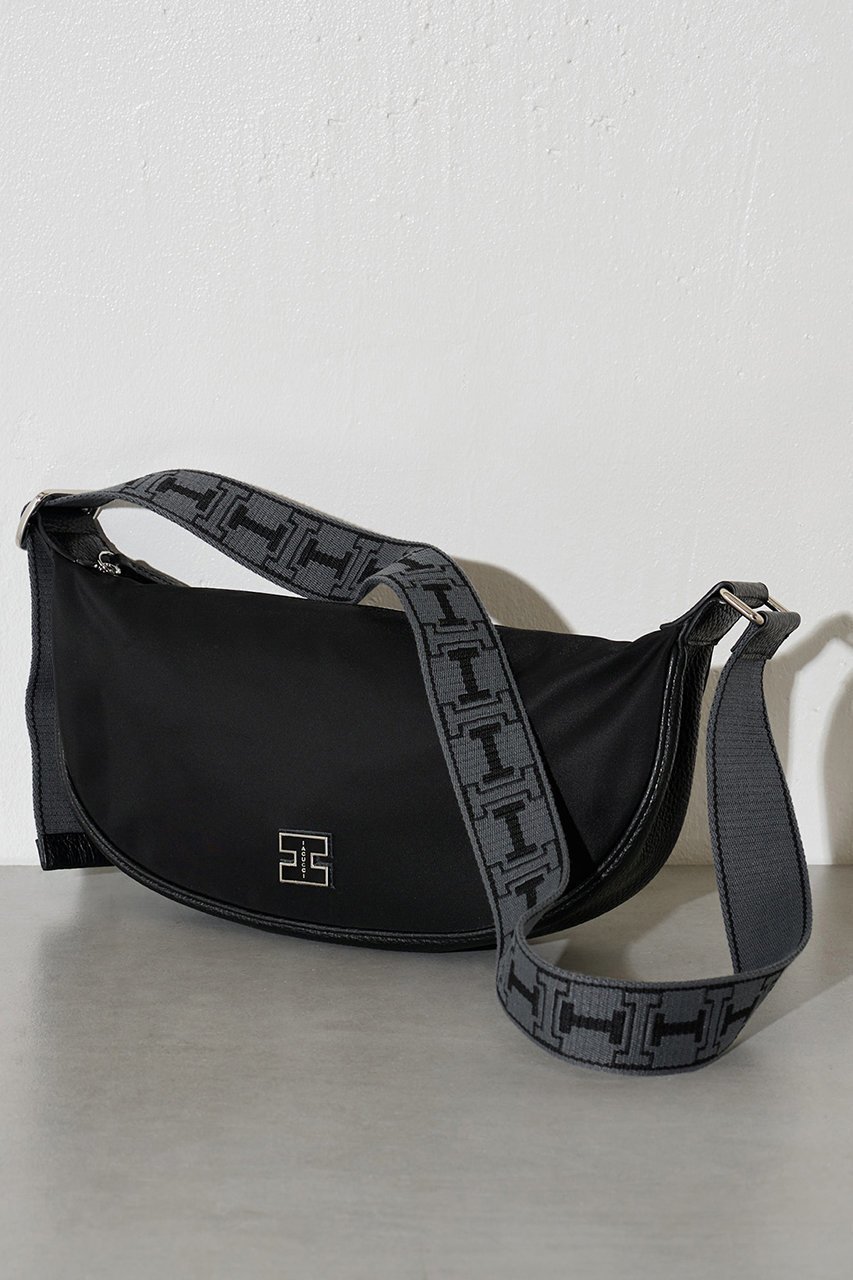 【イアクッチ/IACUCCI】のアーゴ S NYLON/CERVO インテリア・キッズ・メンズ・レディースファッション・服の通販 founy(ファニー) 　ファッション　Fashion　レディースファッション　Fashion for Women　バッグ　Bags　エレガント 上品　Elegant　コンパクト　Compact, Small Size　ショルダー　Shoulder, Shoulder Strap　財布　Wallet, Purse　なめらか　Smooth, Silky Texture　人気　Popular, Best Seller　フォルム　Silhouette, Form　ポーチ　Pouch, Small Case　日傘　Parasol, UV Umbrella　メタル　Metal, Metal Parts　ワンポイント　One Point, Statement Accent　夏　Summer　ブラック|ID: prp329100004013634 ipo3291000000035104778