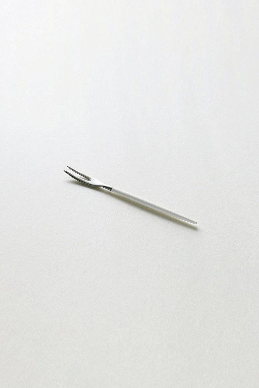 【センプレ/SEMPRE / GOODS】の【Cutipol】GOAジャパニーズフォーク インテリア・キッズ・メンズ・レディースファッション・服の通販 founy(ファニー) 　エレガント 上品　Elegant　テーブル　Table, Dining Table　シルバー×ホワイト|ID: prp329100004018774 ipo3291000000036095132