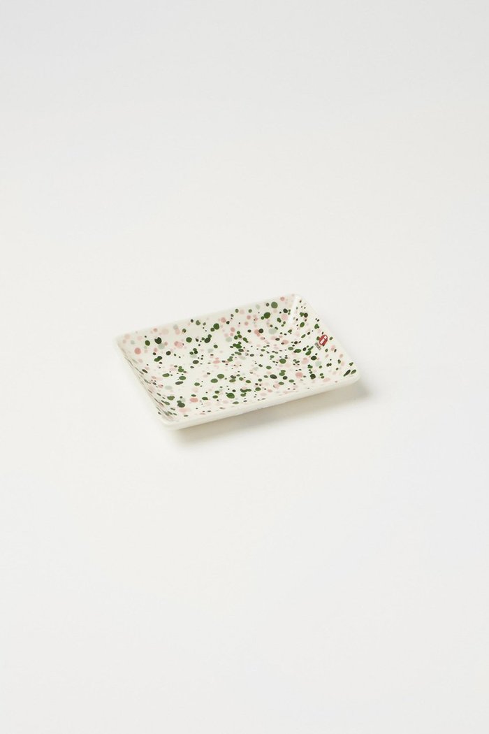 【イッタラ/iittala / GOODS】のヘレ A6プレート 10x15cm インテリア・キッズ・メンズ・レディースファッション・服の通販 founy(ファニー) https://founy.com/ カラフル Colorful テーブル Table ドット Dot プレート Plate ホーム・キャンプ・アウトドア・お取り寄せ Home,Garden,Outdoor,Camping Gear キッチン・ダイニング Kitchen Dining キッチン家電・キッチン用品 Kitchenware |ID: prp329100004018863 ipo3291000000026648560