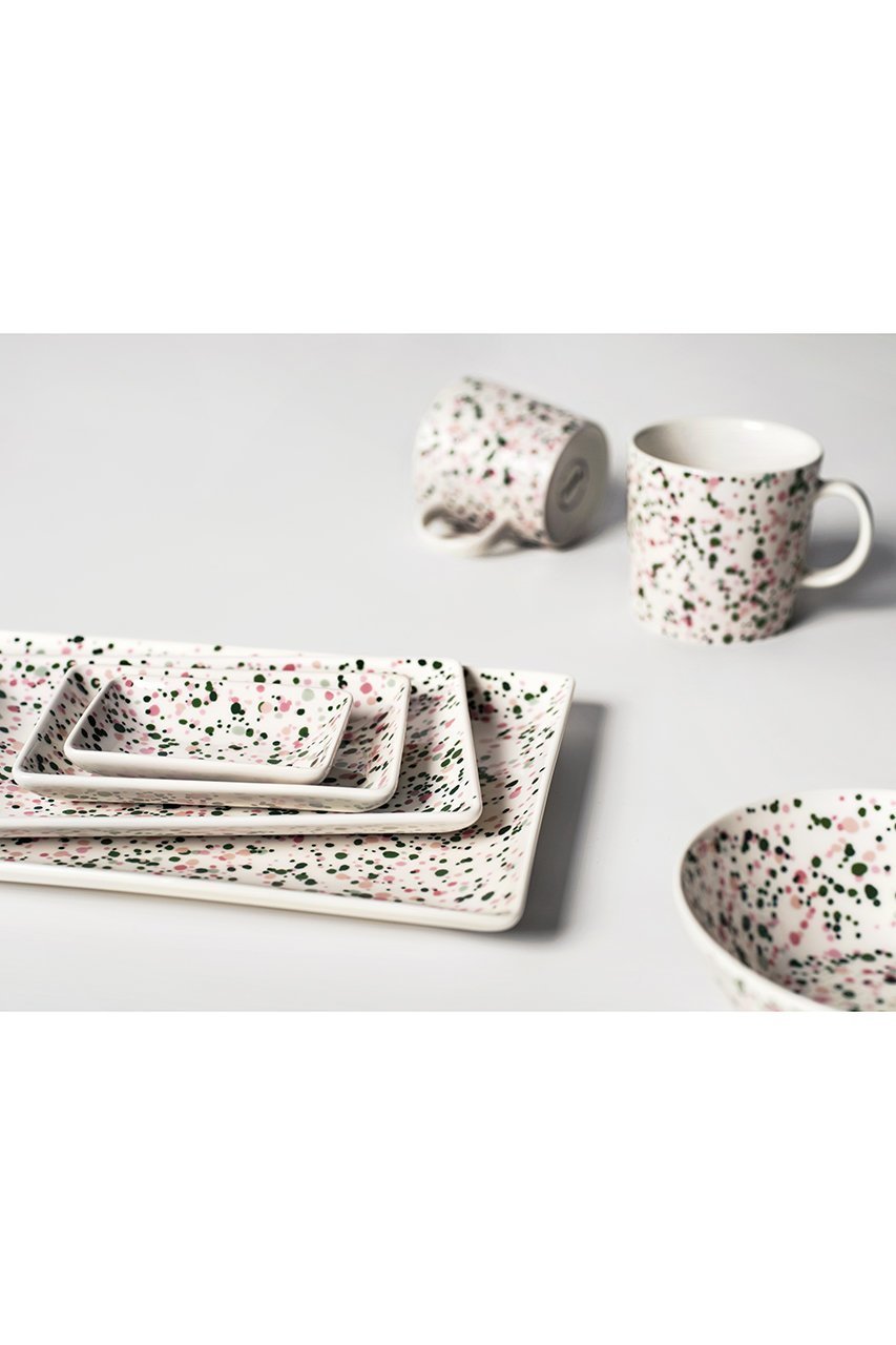 【イッタラ/iittala / GOODS】のヘレ A6プレート 10x15cm 人気、トレンドファッション・服の通販 founy(ファニー) 　カラフル　Colorful Design　皿　Plate, Dish　テーブル　Table, Dining Table　ドット　Polka Dot, Dot Pattern　人気　Popular, Best Seller　パターン　Pattern, Design Print　プレート　Plate, Dish　ランダム　Random, Irregular　夏　Summer　ホーム・キャンプ・アウトドア・お取り寄せ　Home Living / Home & Lifestyle / Camping Gear / Outdoor Camping　キッチン・ダイニング　Kitchen & Dining Essentials. Stylish & Functional Tableware　キッチン家電・キッチン用品　Kitchen Appliances & Tools　other-2|ID: prp329100004018863 ipo3291000000031245599