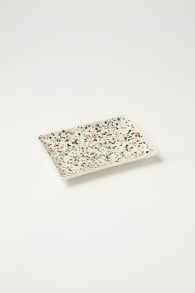 【イッタラ/iittala / GOODS】のヘレ A5プレート 15x21cm 人気、トレンドファッション・服の通販 founy(ファニー) カラフル Colorful Design 皿 Plate, Dish テーブル Table, Dining Table ドット Polka Dot, Dot Pattern 人気 Popular, Best Seller パターン Pattern, Design Print プレート Plate, Dish ランダム Random, Irregular 夏 Summer ホーム・キャンプ・アウトドア・お取り寄せ Home Living / Home & Lifestyle / Camping Gear / Outdoor Camping キッチン・ダイニング Kitchen & Dining Essentials. Stylish & Functional Tableware キッチン家電・キッチン用品 Kitchen Appliances & Tools |ID:prp329100004018864