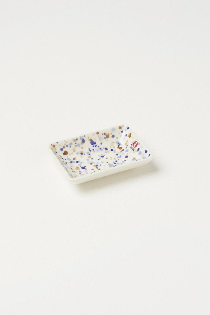 【イッタラ/iittala / GOODS】のヘレ A7プレート7x10cm インテリア・キッズ・メンズ・レディースファッション・服の通販 founy(ファニー) https://founy.com/ カラフル Colorful テーブル Table ドット Dot プレート Plate ホーム・キャンプ・アウトドア・お取り寄せ Home,Garden,Outdoor,Camping Gear キッチン・ダイニング Kitchen Dining キッチン家電・キッチン用品 Kitchenware |ID: prp329100004018868 ipo3291000000026648570